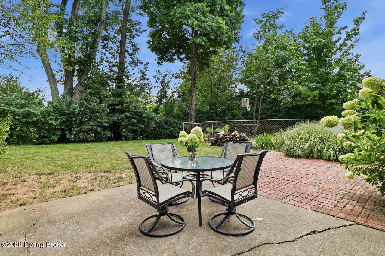 7608 Springvale Dr Property Photo 54