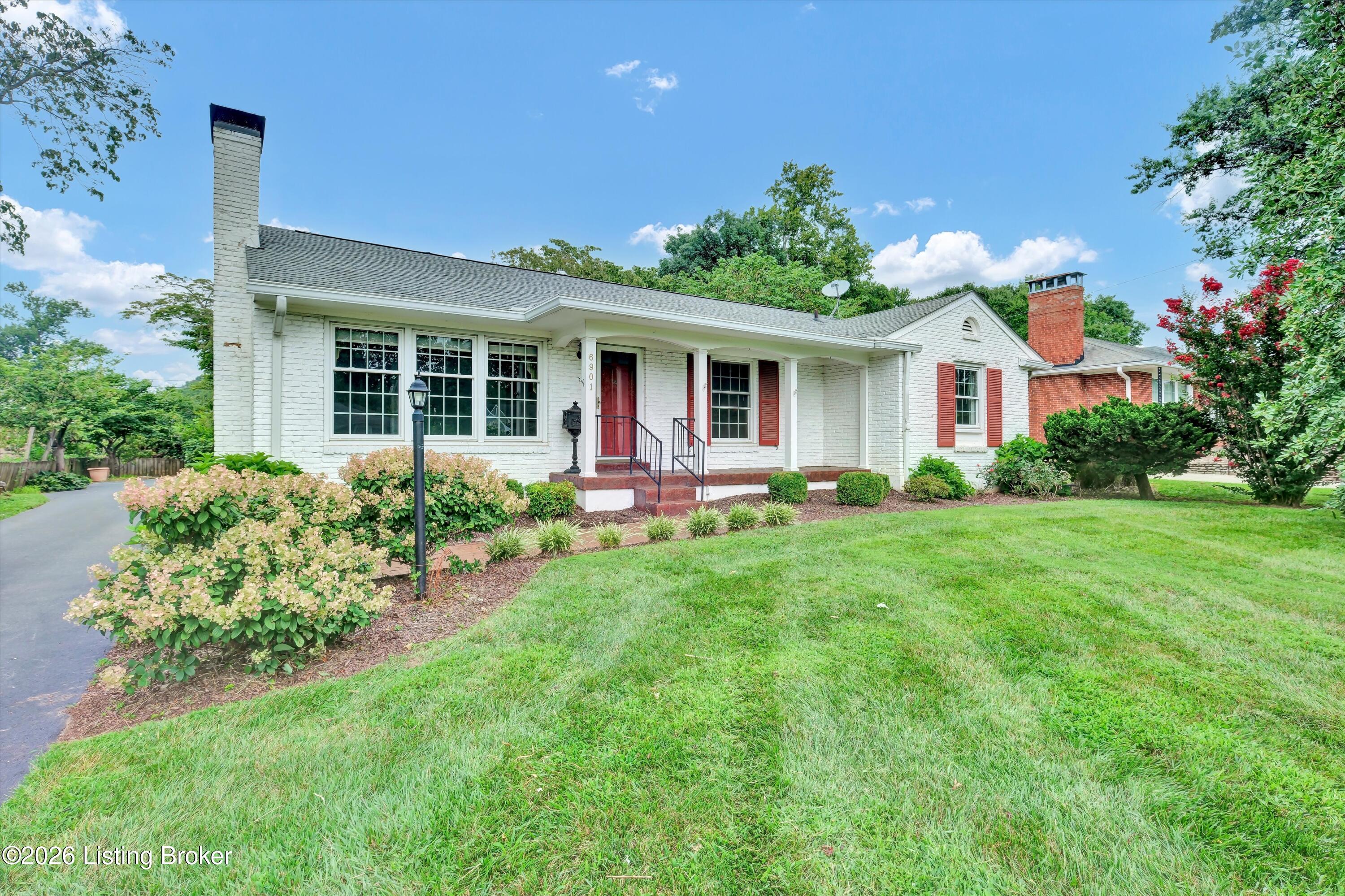 6901 Greenlawn Rd Property Photo 1