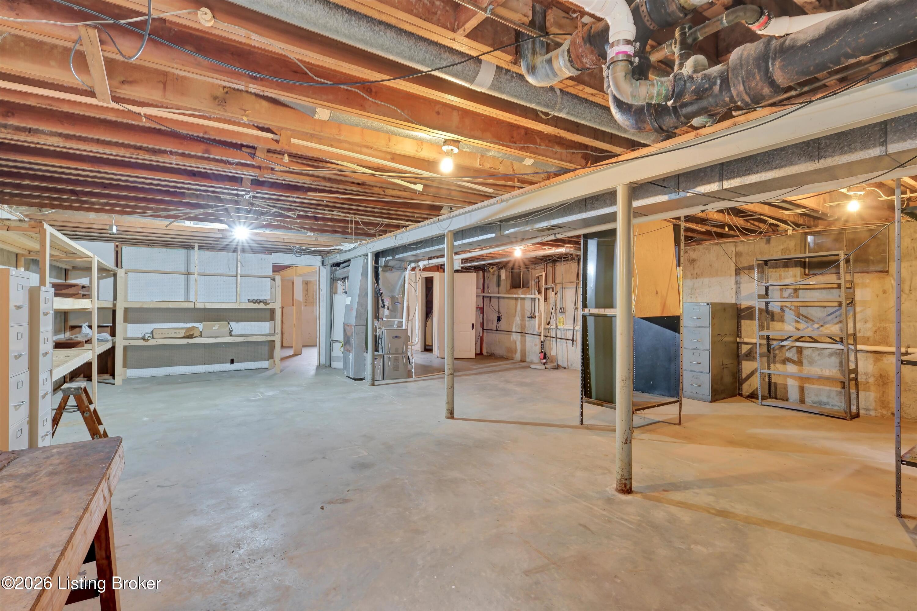6901 Greenlawn Rd Property Photo 30