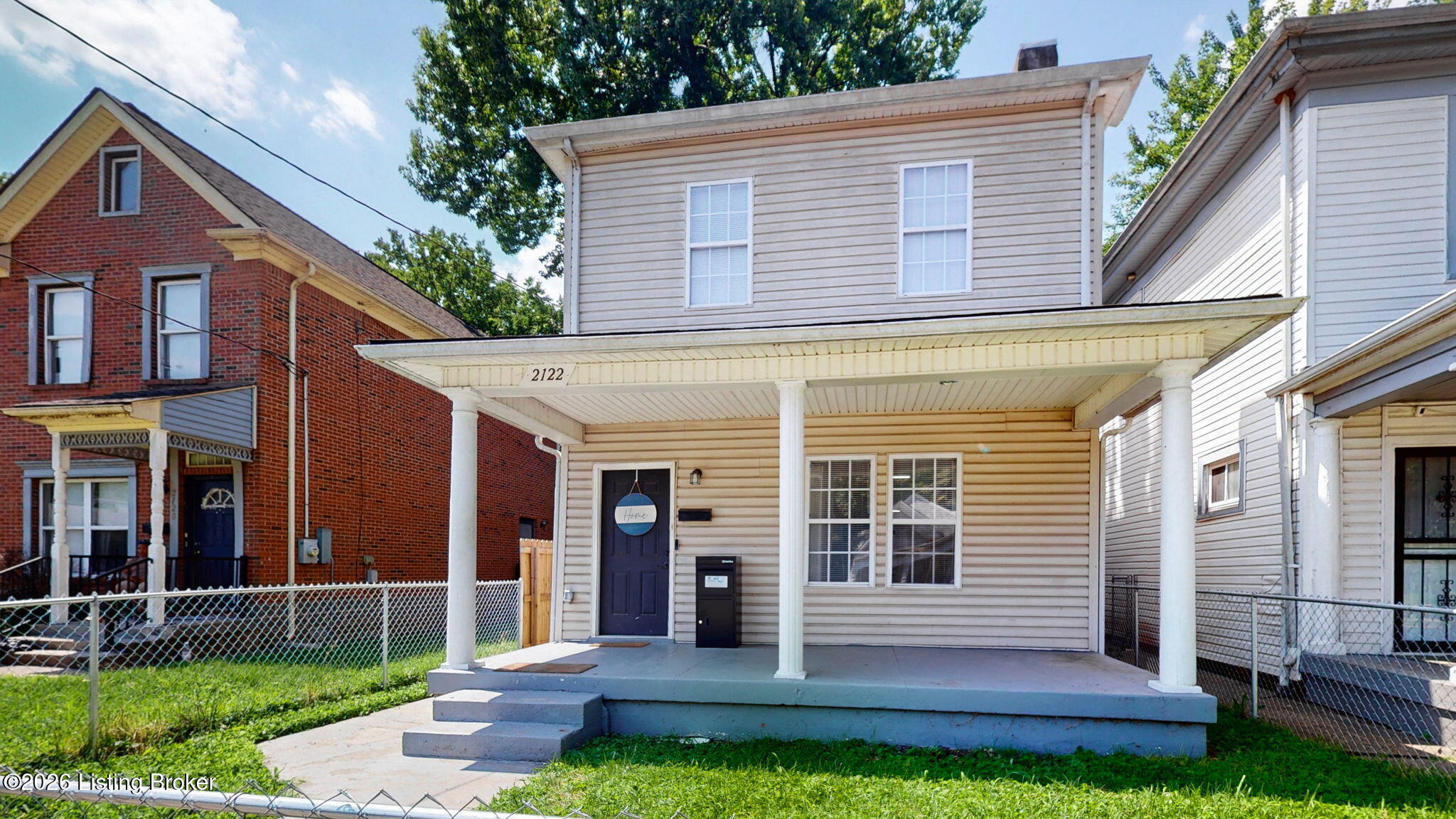 2122 W Burnett Ave Property Photo 1