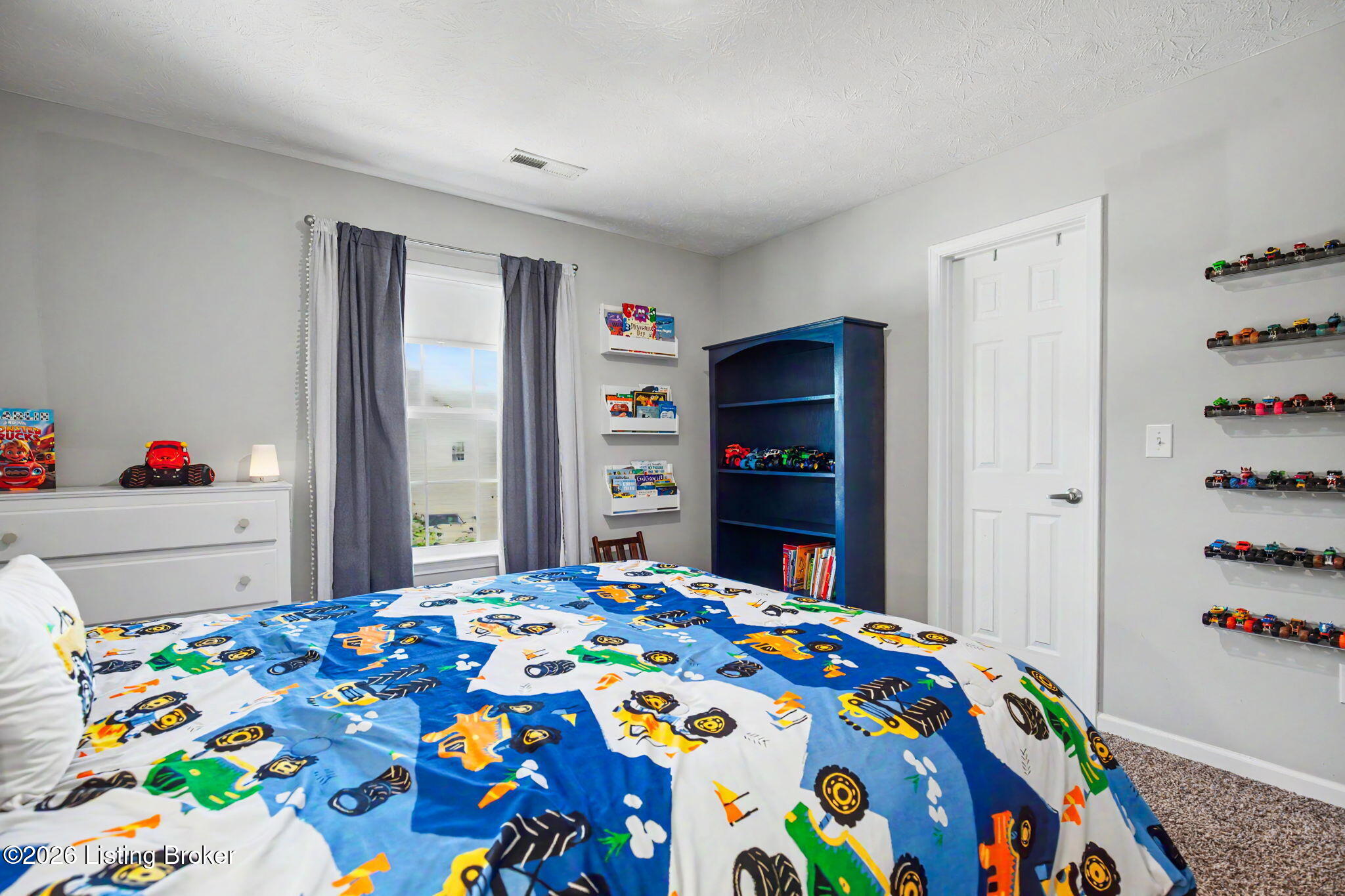 8424 Warbler Branch Way Property Photo 23