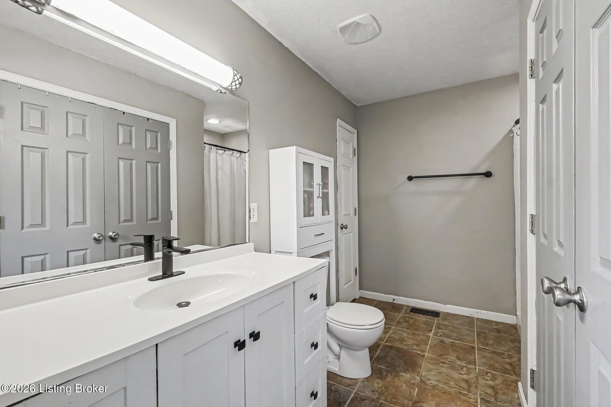 3455 Christianburg Rd Property Photo 13