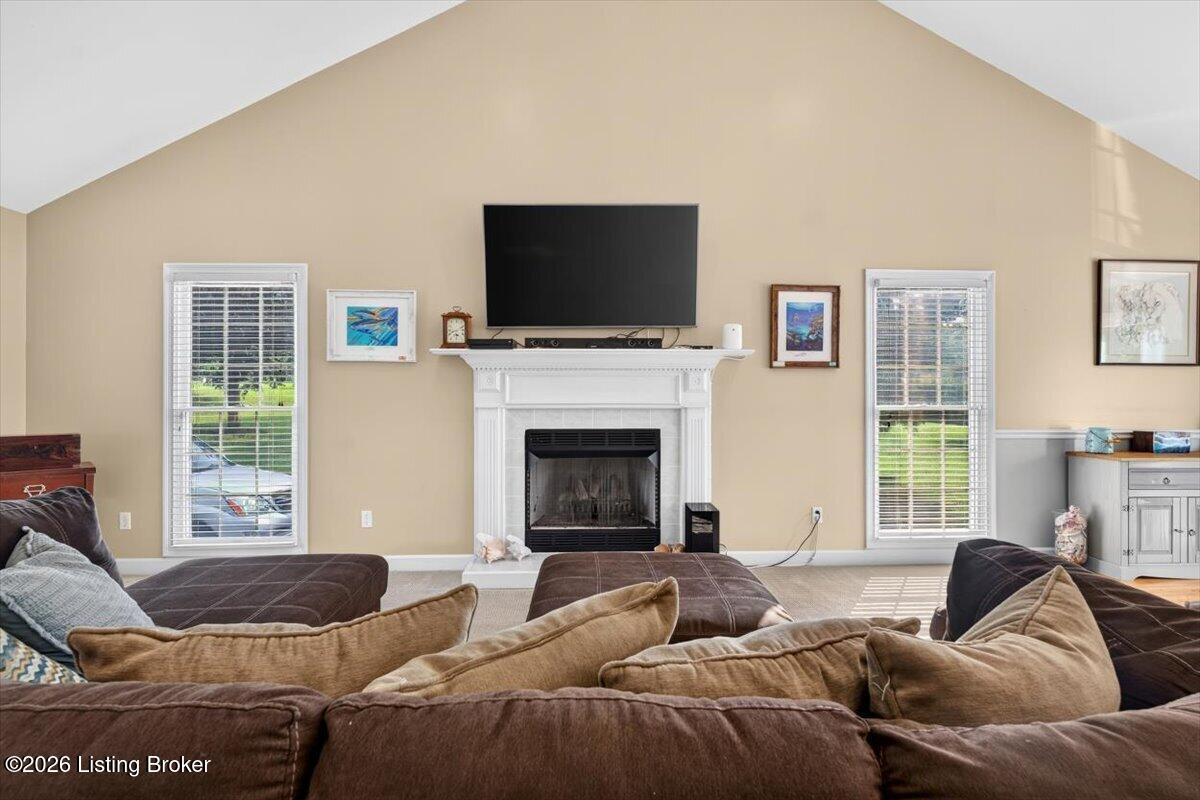2410 Eastwood Cir Property Photo 4