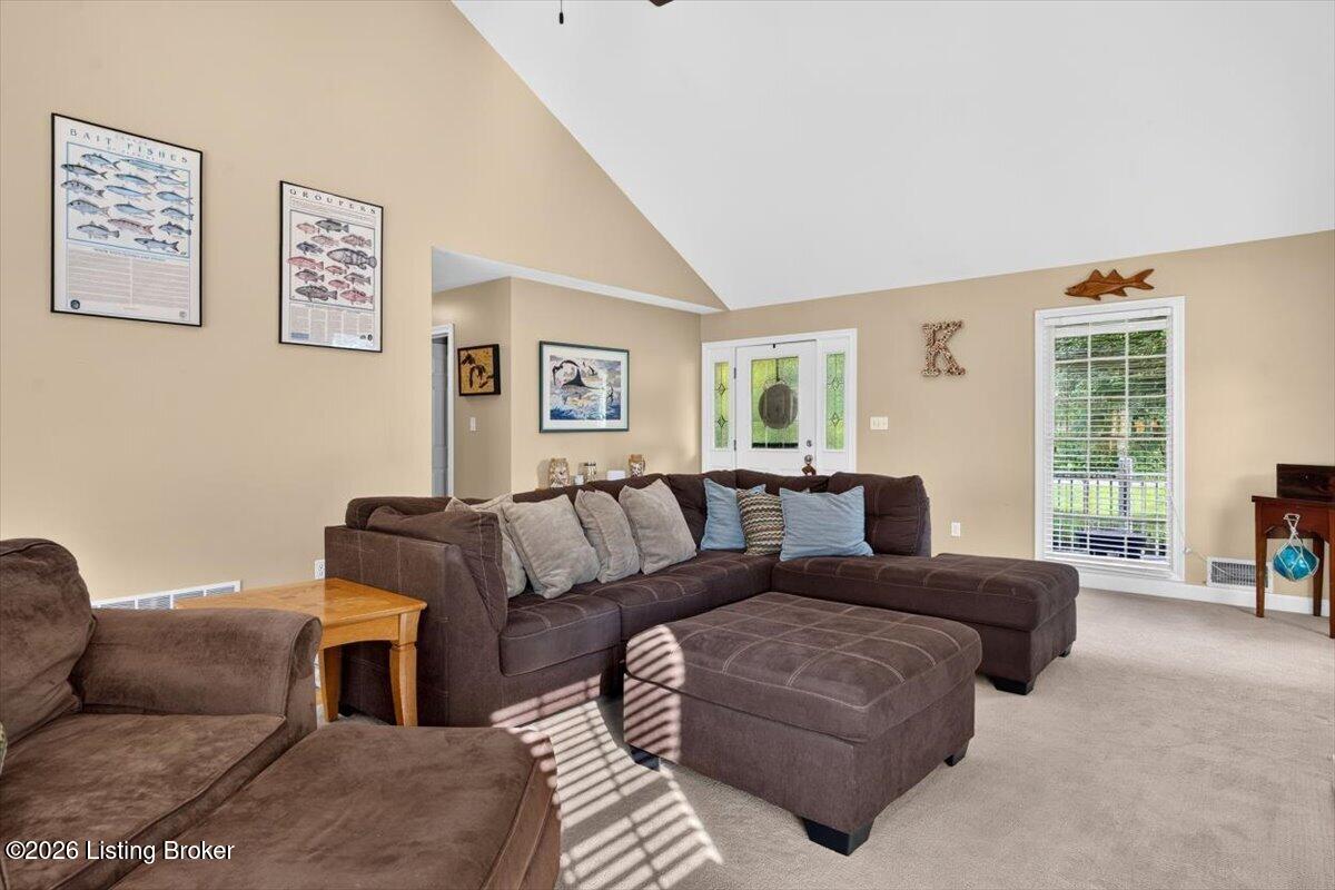 2410 Eastwood Cir Property Photo 7