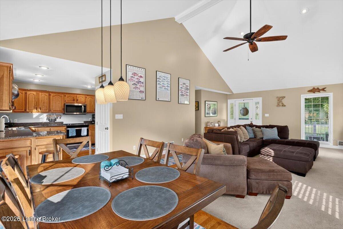 2410 Eastwood Cir Property Photo 10