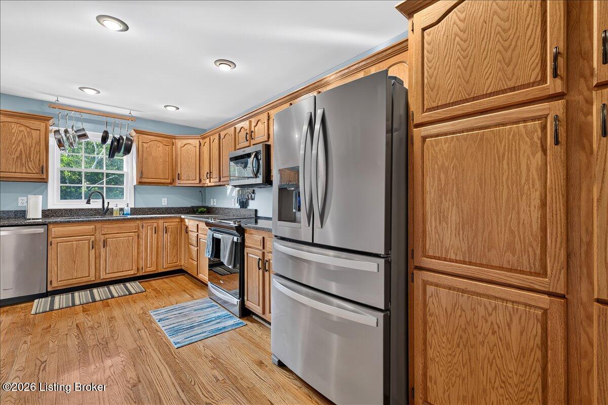 2410 Eastwood Cir Property Photo 15