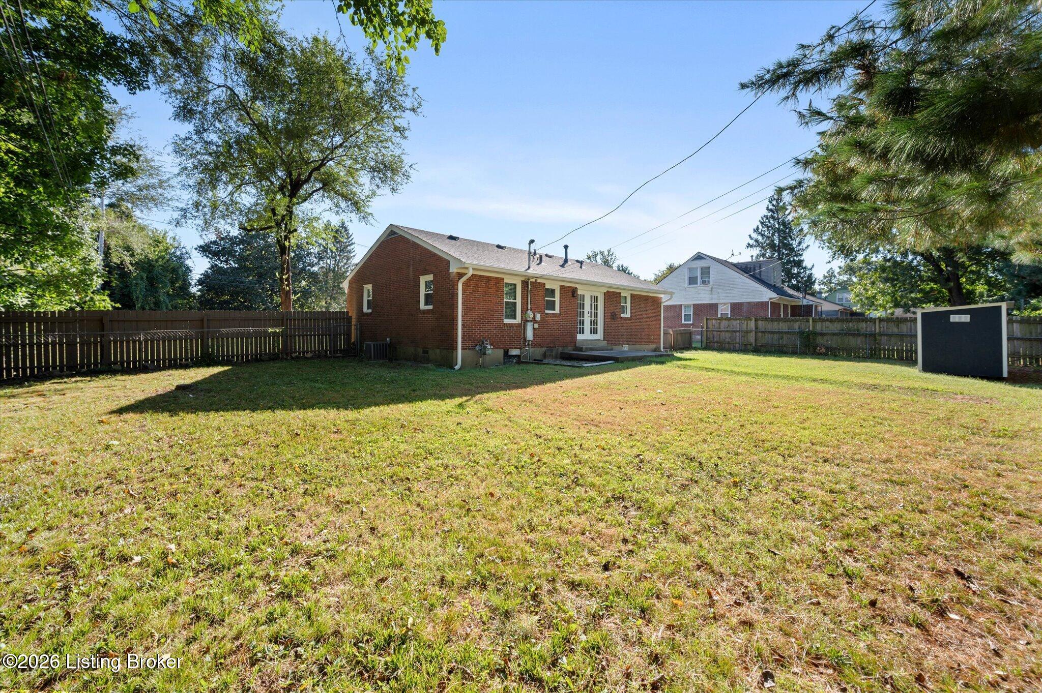 2500 Browns Ln Property Photo 3