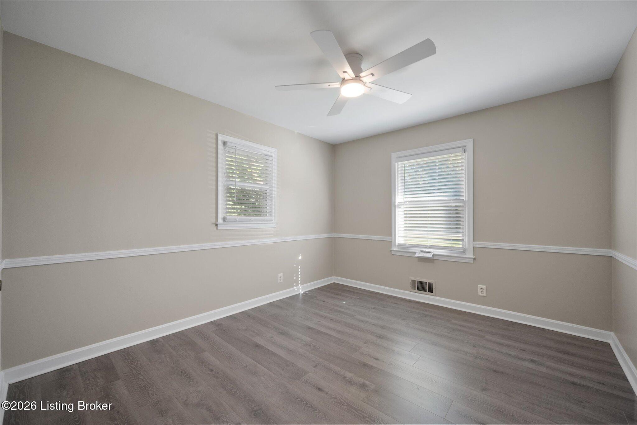 2500 Browns Ln Property Photo 9