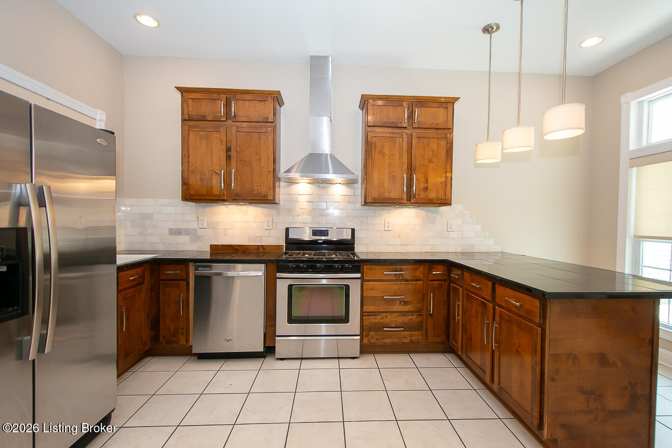 1061 E Kentucky St Property Photo 12