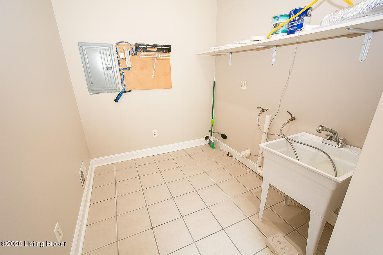 1061 E Kentucky St Property Photo 20