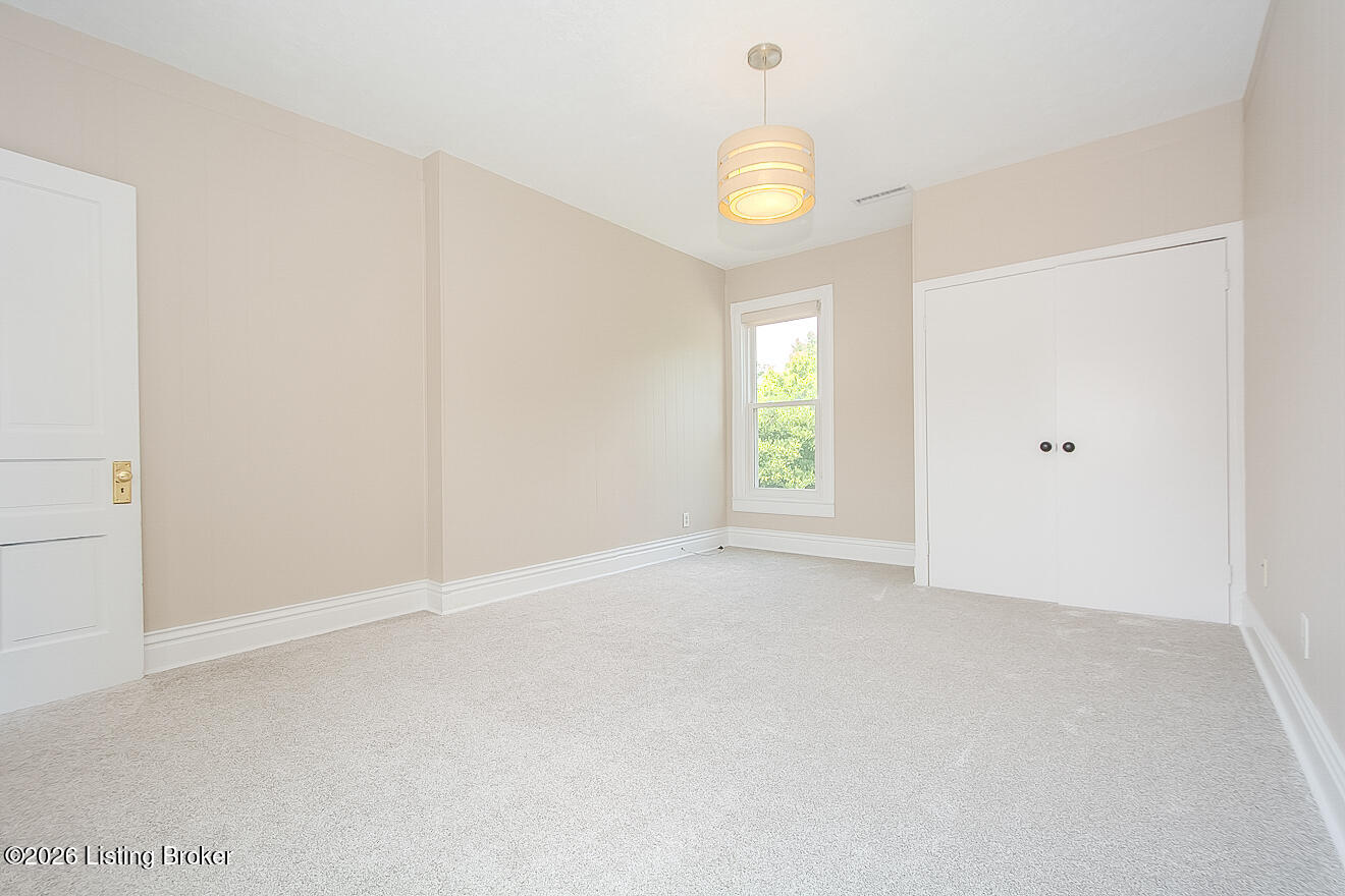 1061 E Kentucky St Property Photo 32
