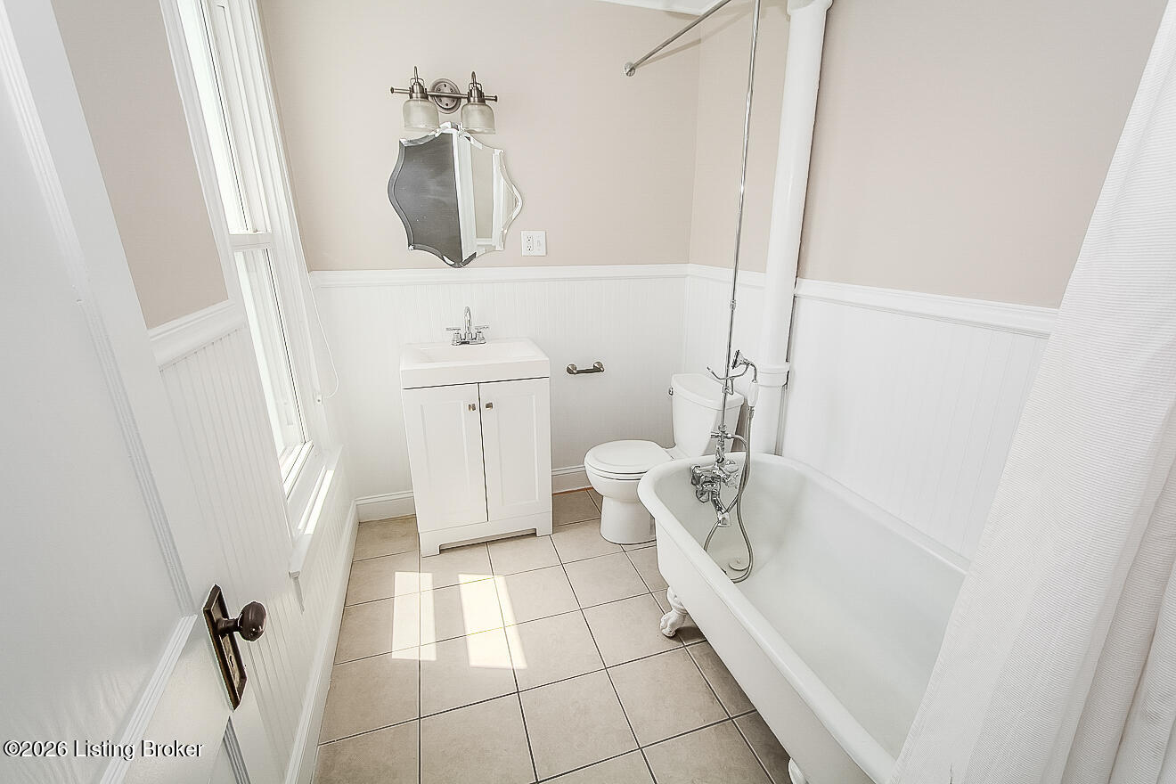 1061 E Kentucky St Property Photo 36
