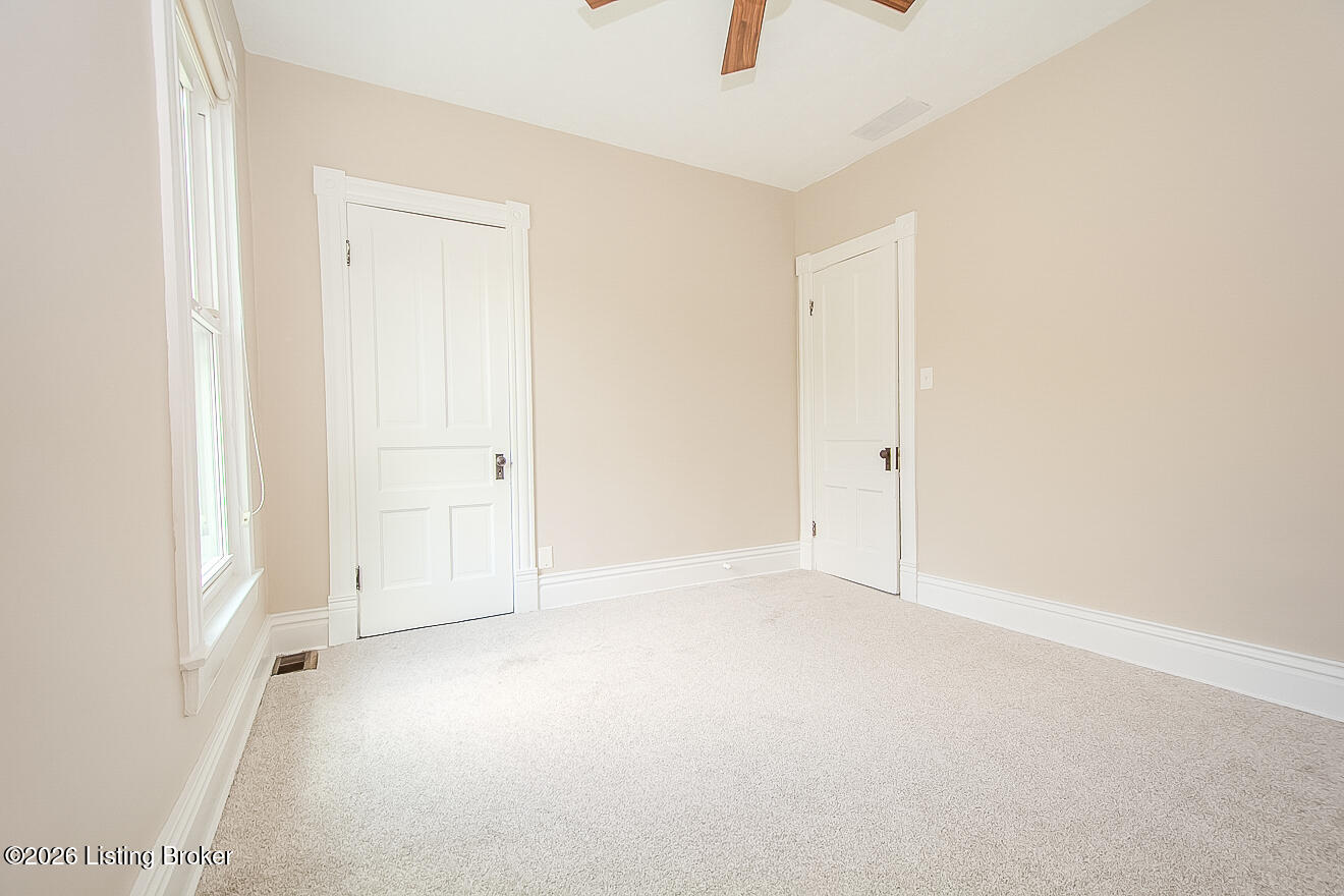 1061 E Kentucky St Property Photo 39
