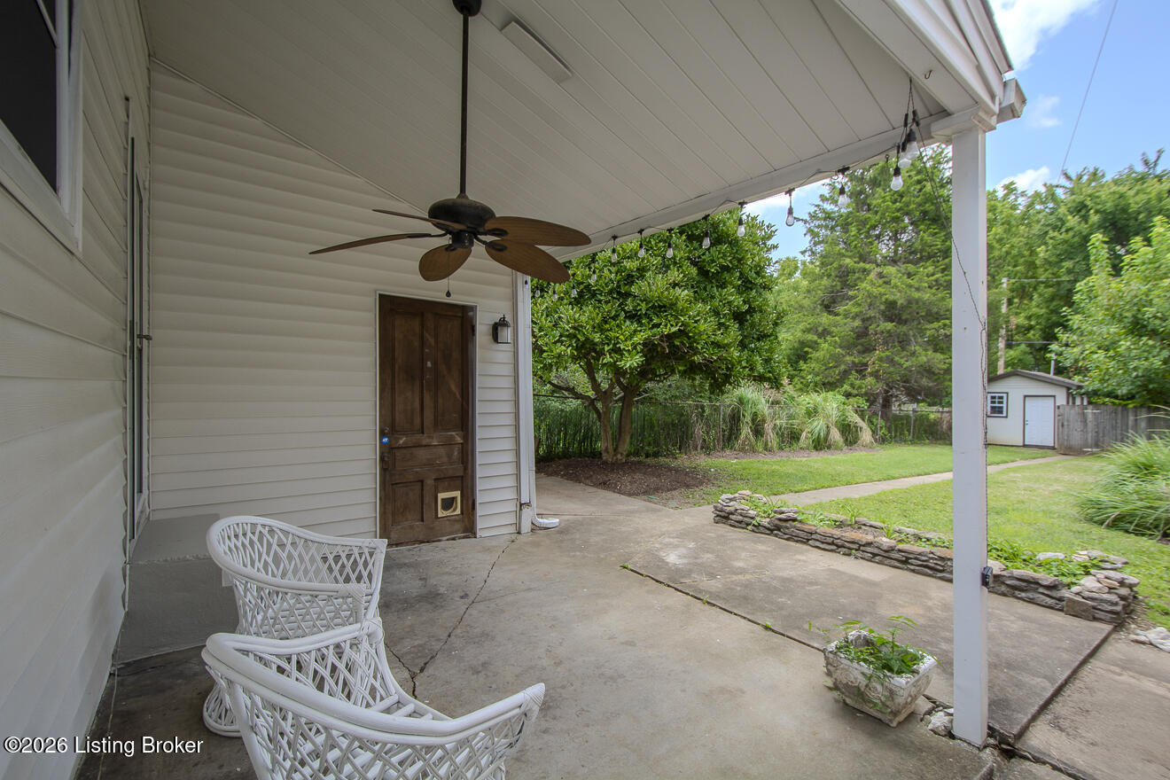1061 E Kentucky St Property Photo 48