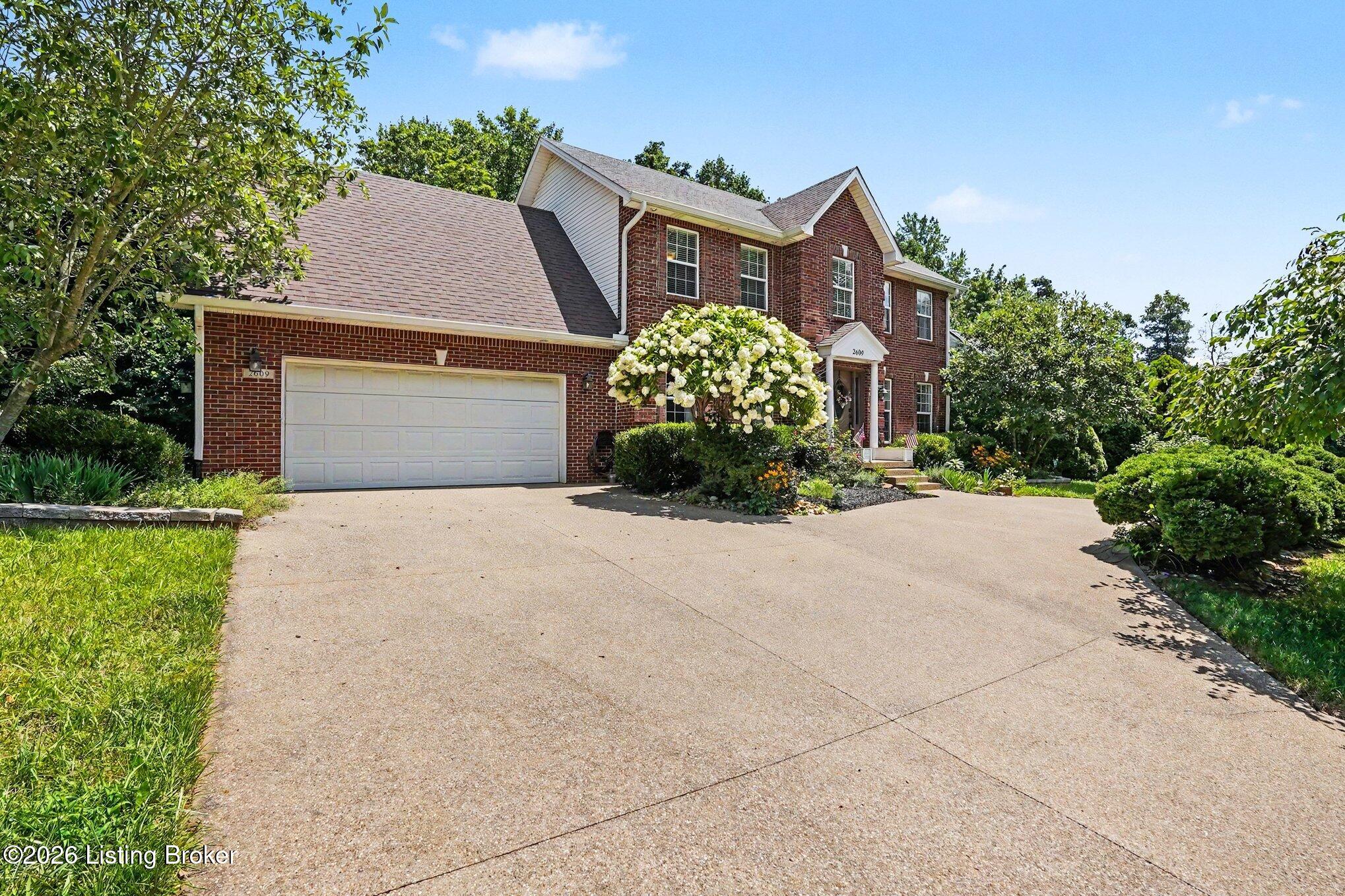 2609 Stonemill Dr Property Photo 2