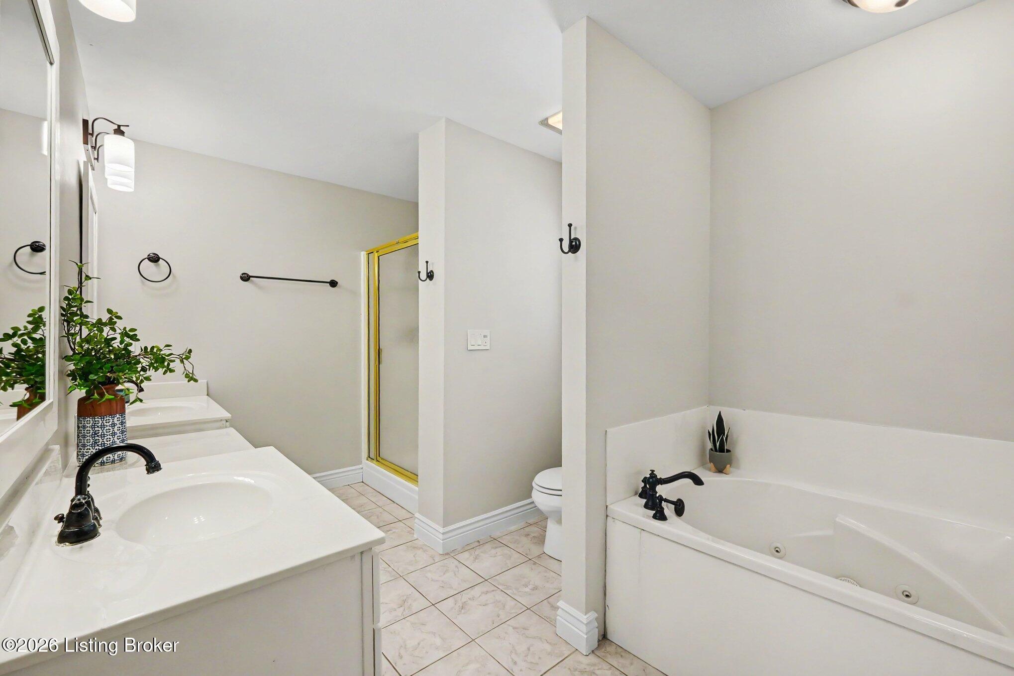 2609 Stonemill Dr Property Photo 21
