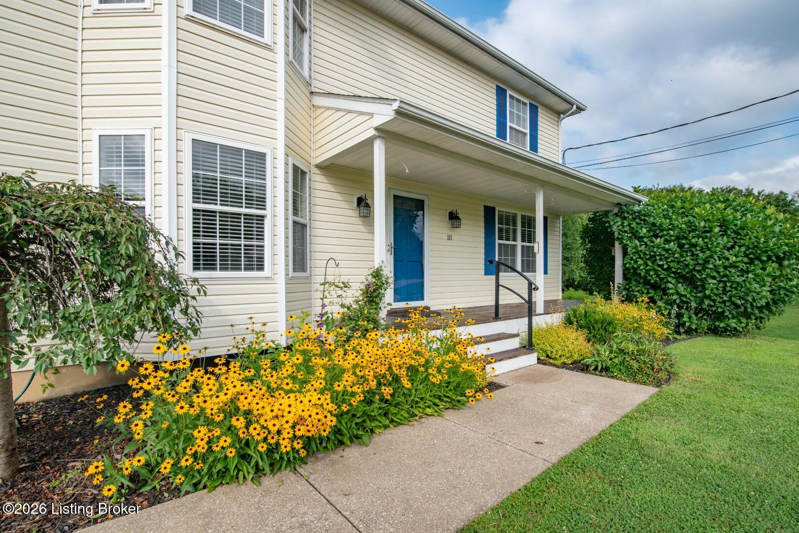 111 Brendenwood Ct Property Photo 4
