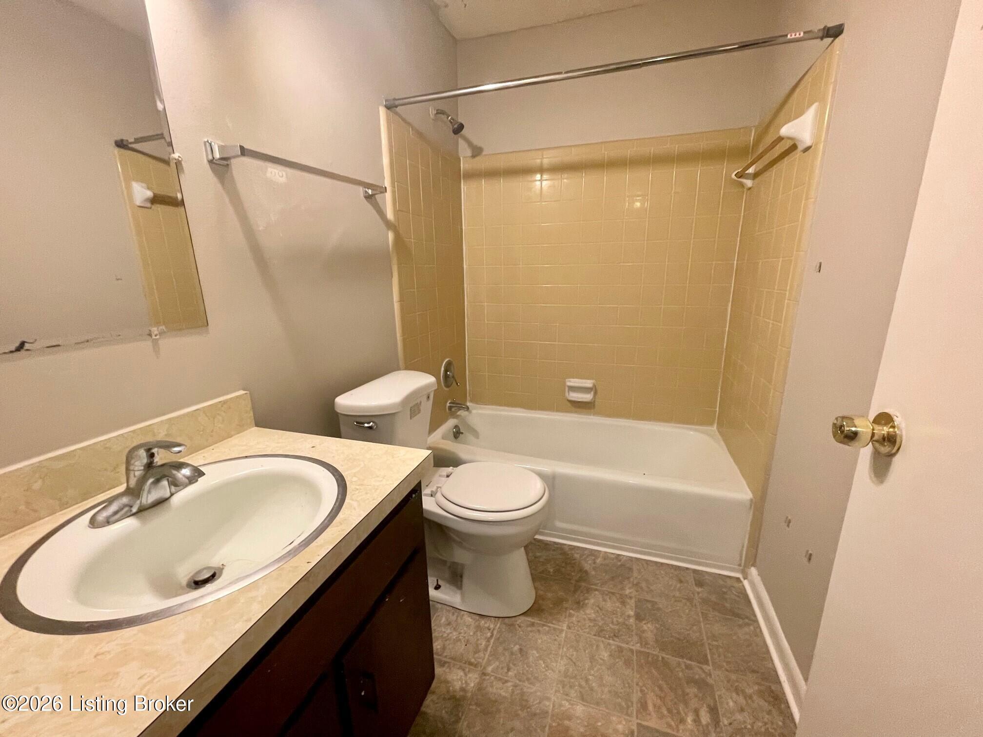 116 E Harrison Ave 1 Property Photo 8