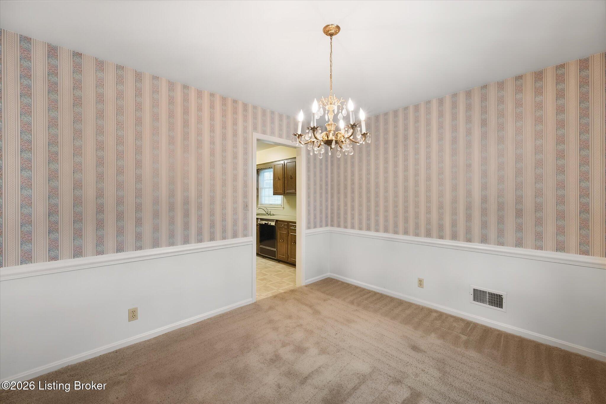 4021 Landside Dr Property Photo 5