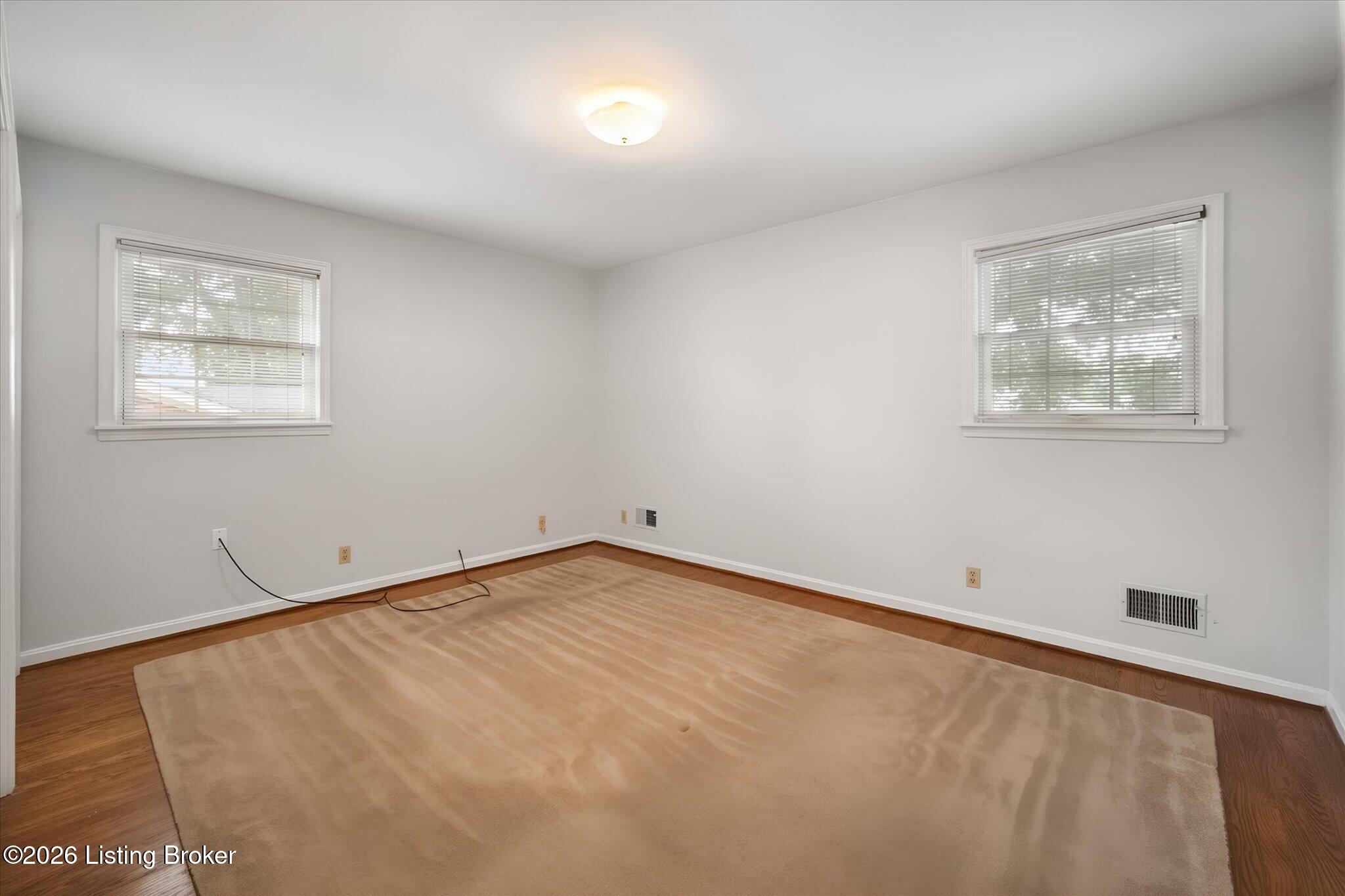 4021 Landside Dr Property Photo 9