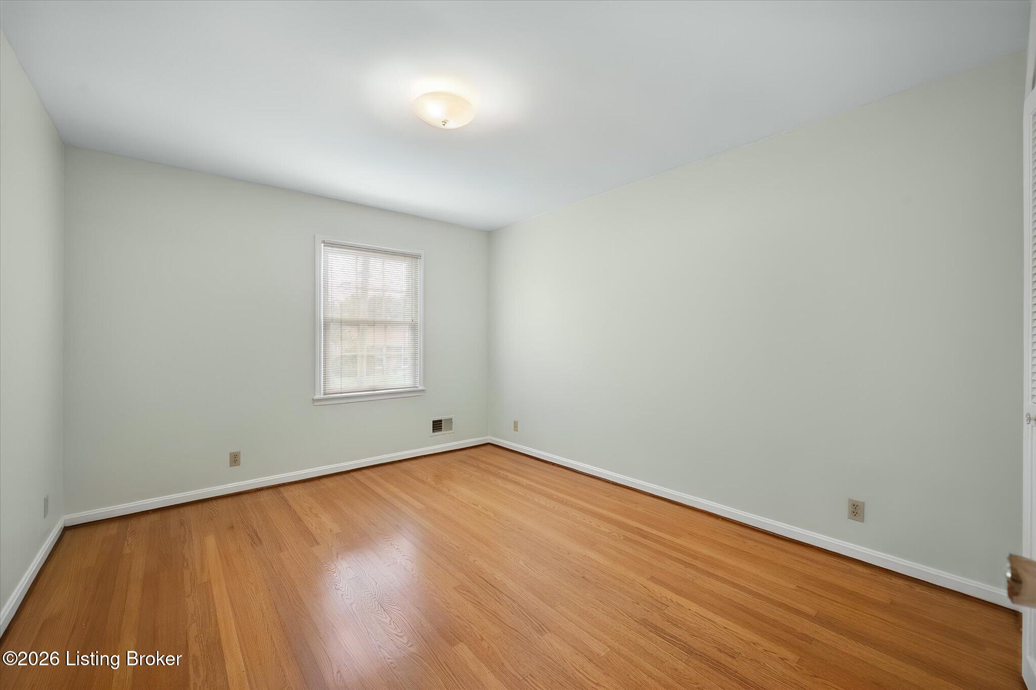 4021 Landside Dr Property Photo 12
