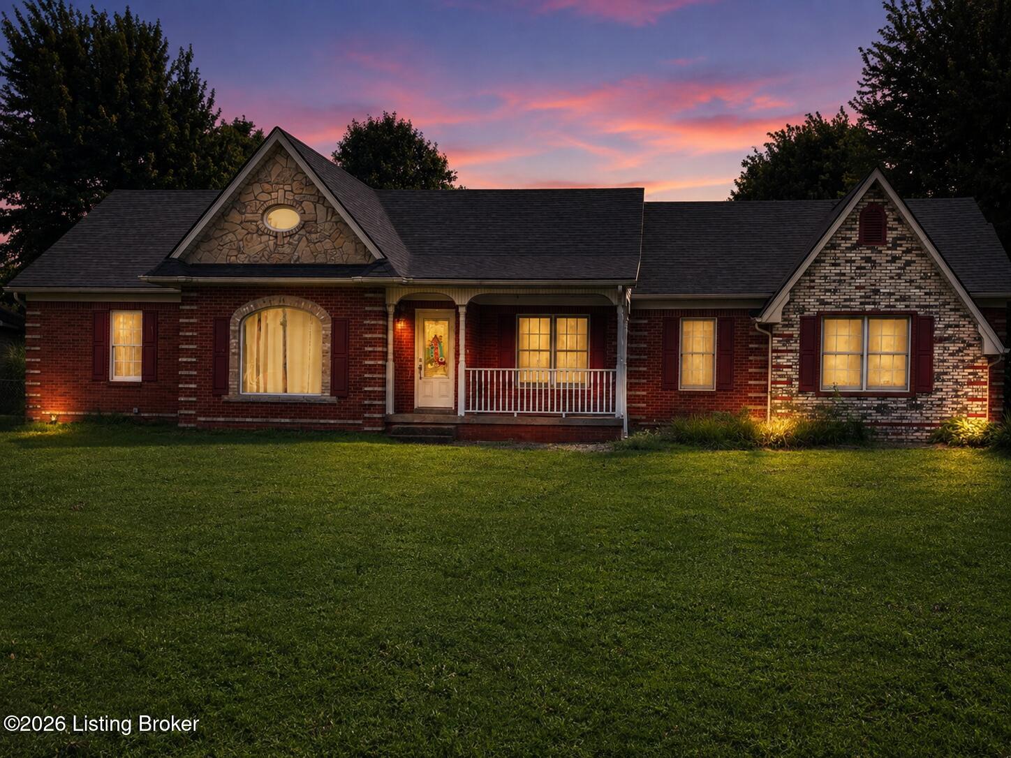 1103 Foxfire Rd Property Photo 3