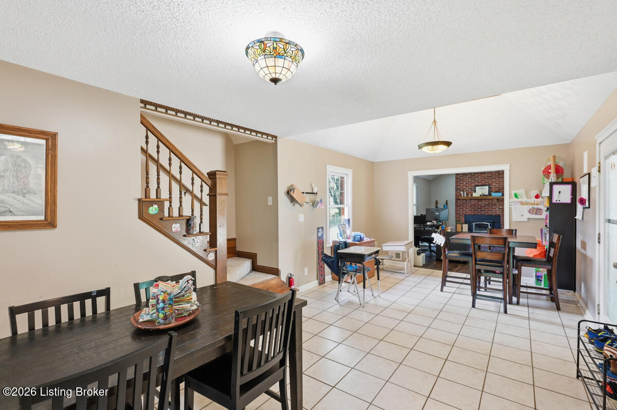 1103 Foxfire Rd Property Photo 10