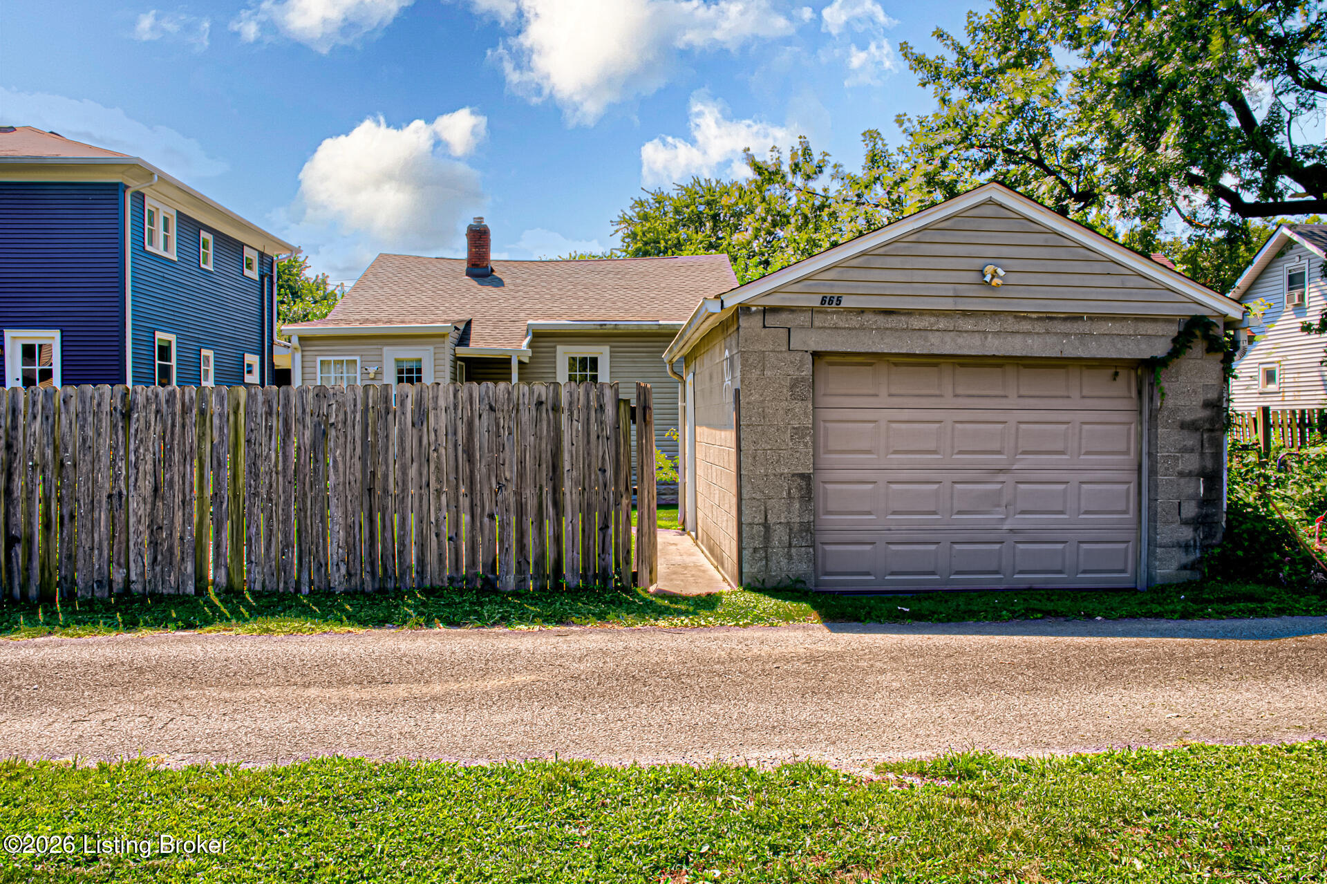 665 N Barbee Way Property Photo 33