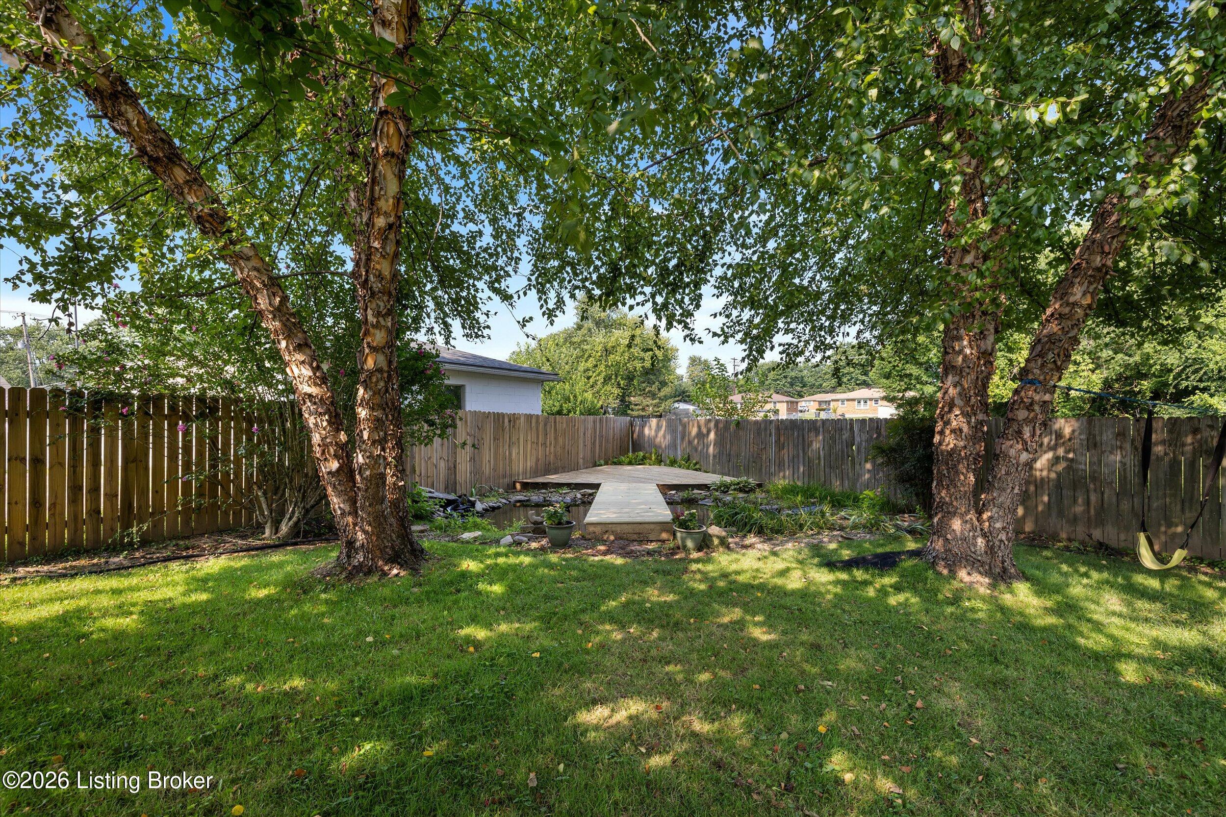 5741 Dorinda Dr Property Photo 4