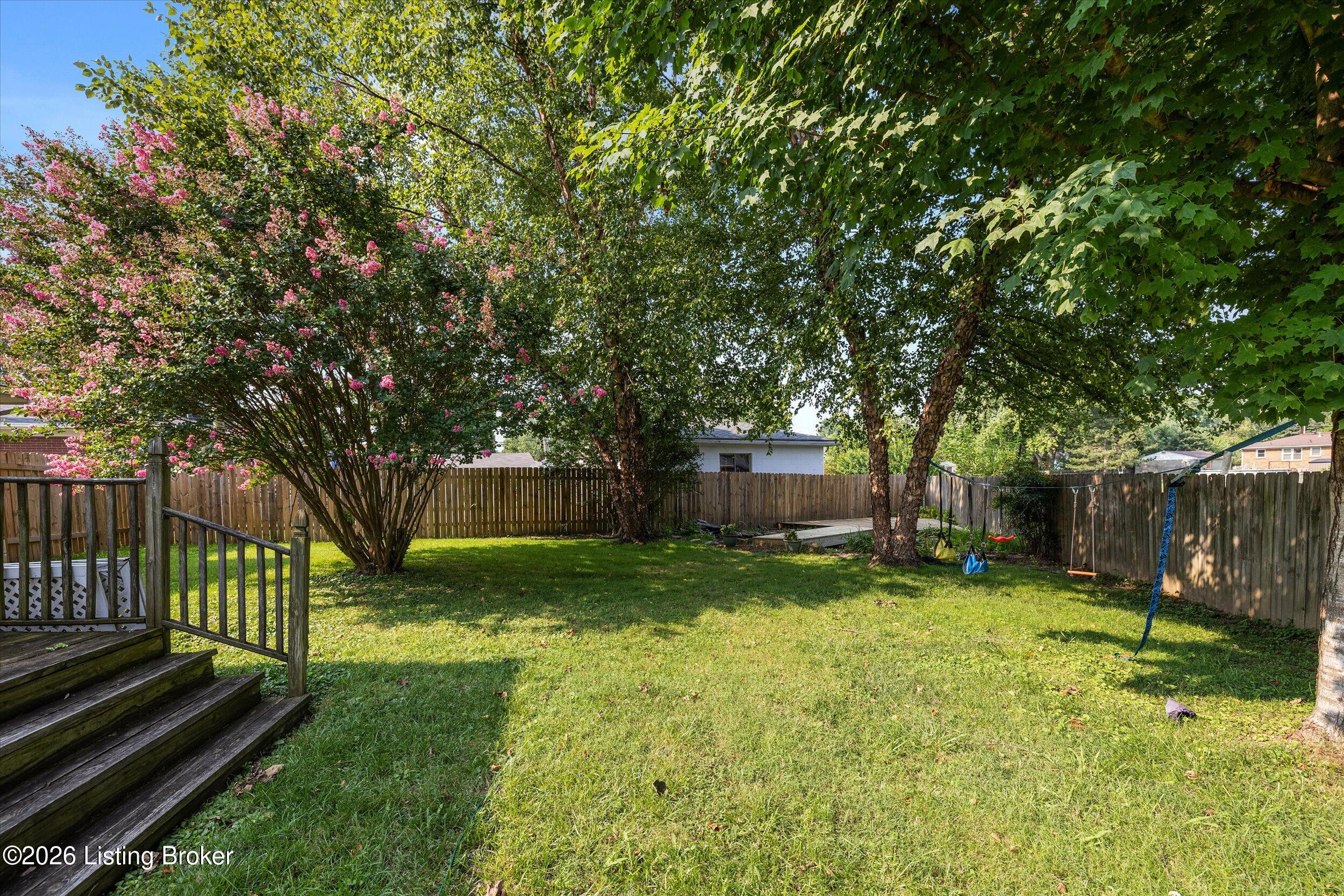 5741 Dorinda Dr Property Photo 8