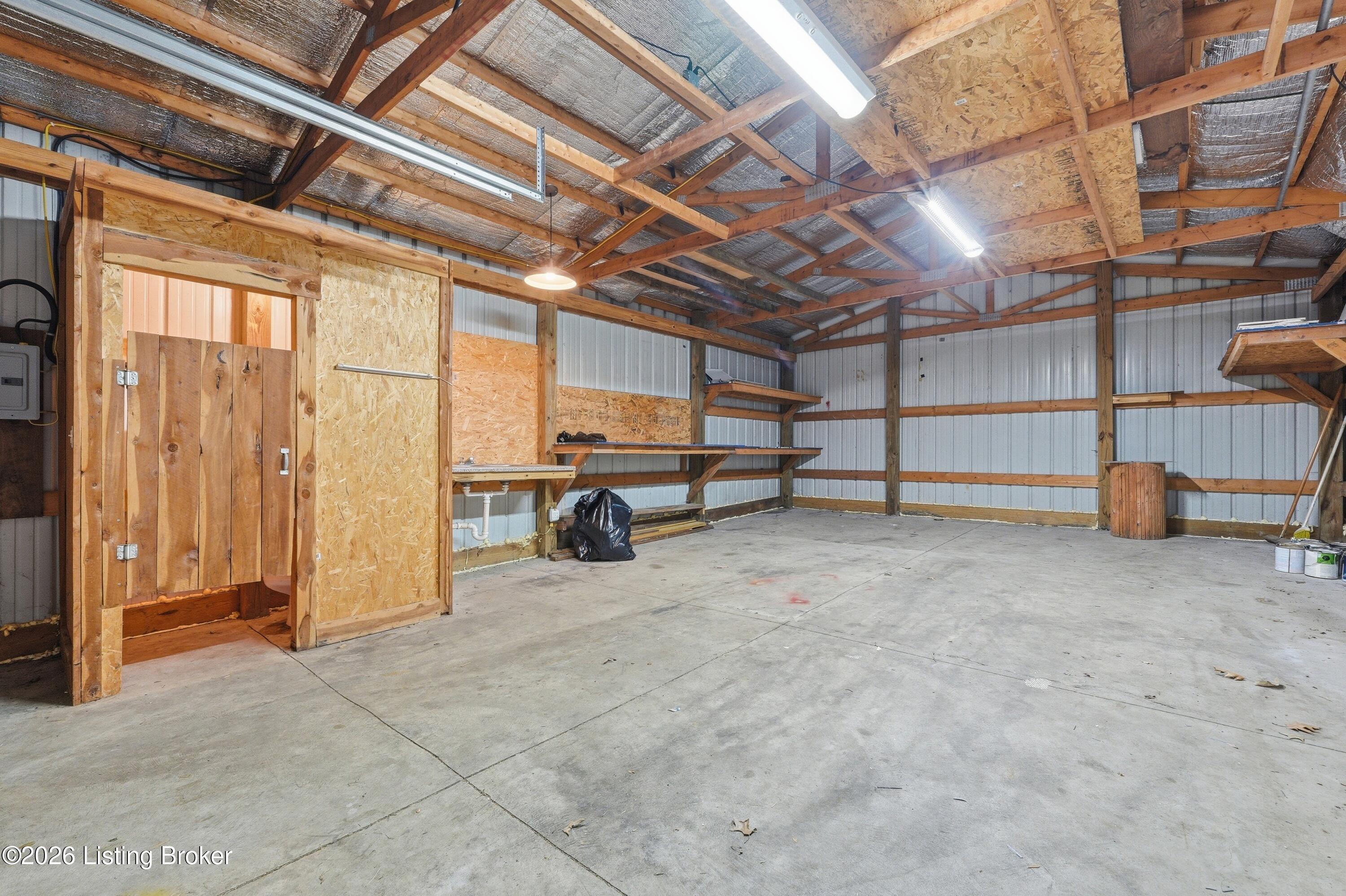 2619 Merhoff St Property Photo 19