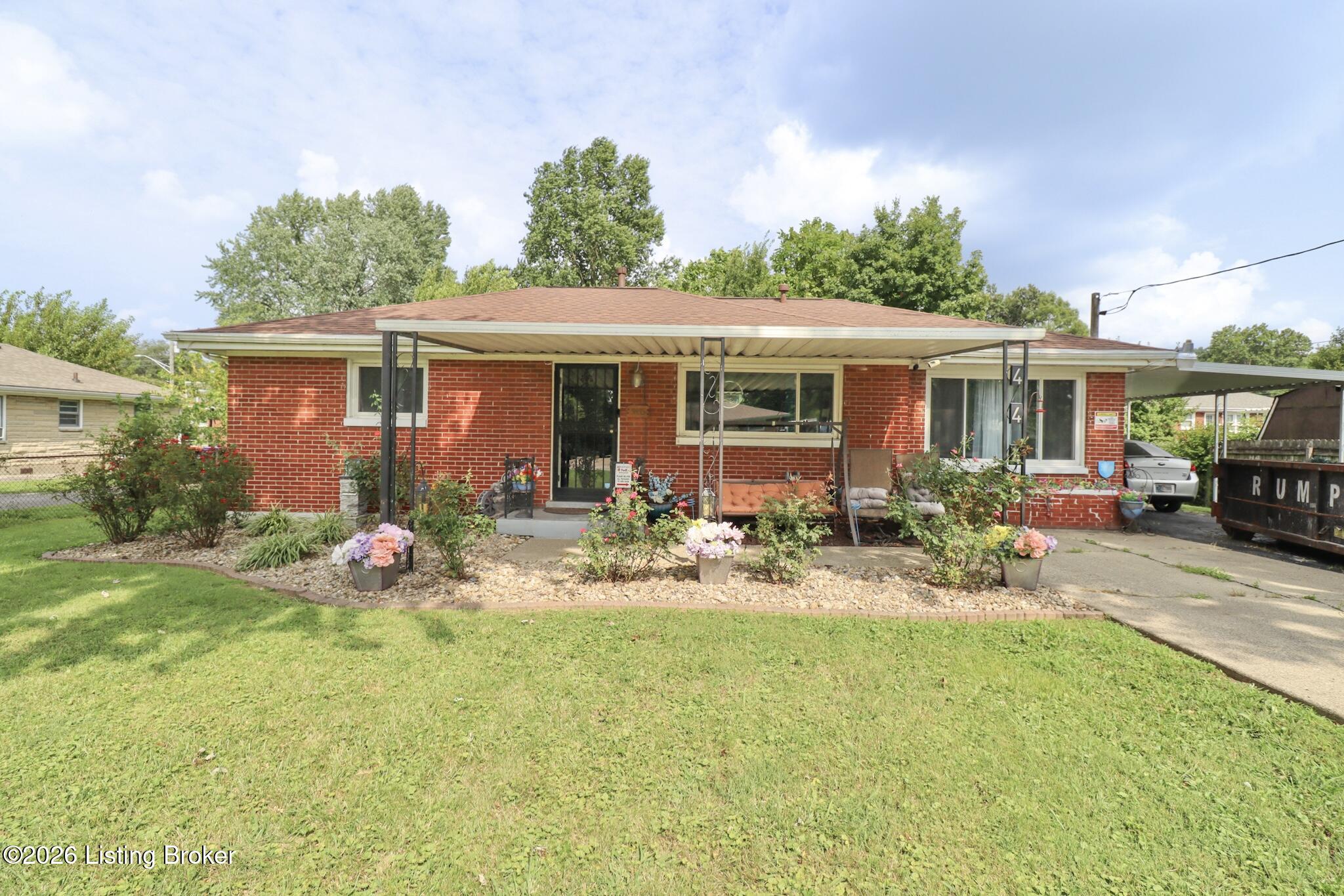 4445 Esther Ave Property Photo 1