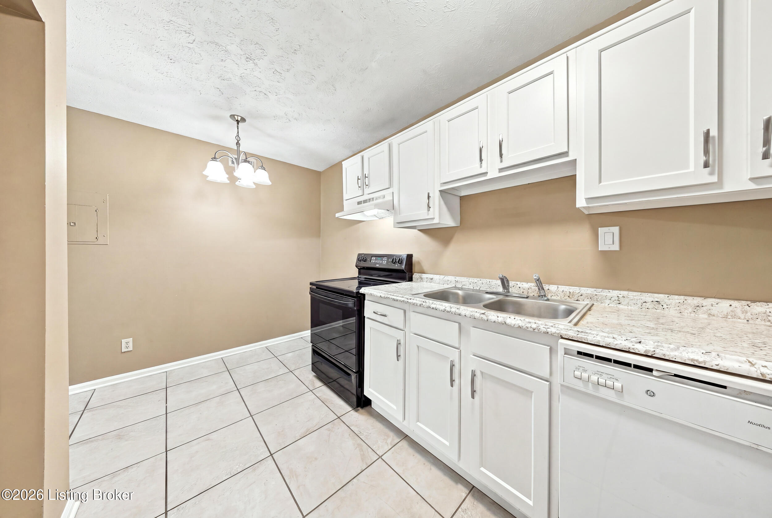 726 Zorn Ave Apt 13 Property Photo 11
