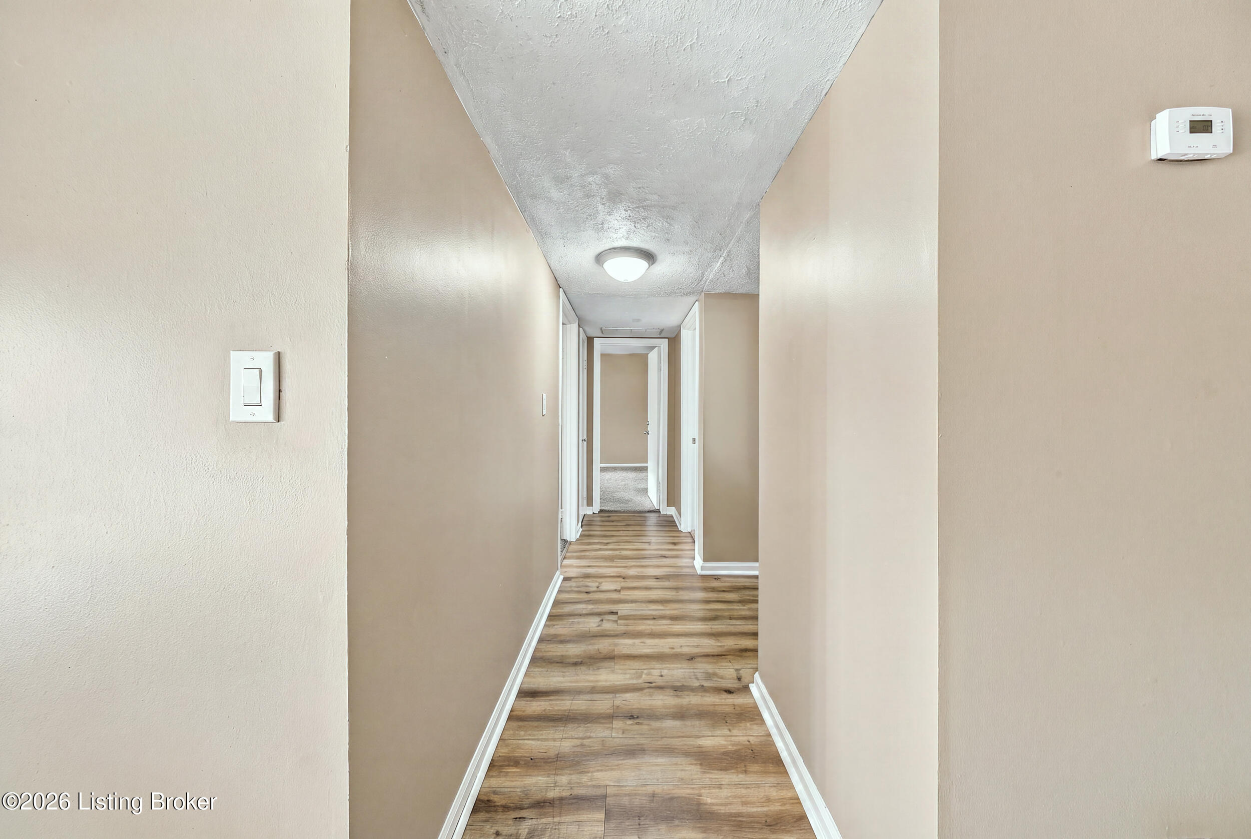 726 Zorn Ave Apt 13 Property Photo 13