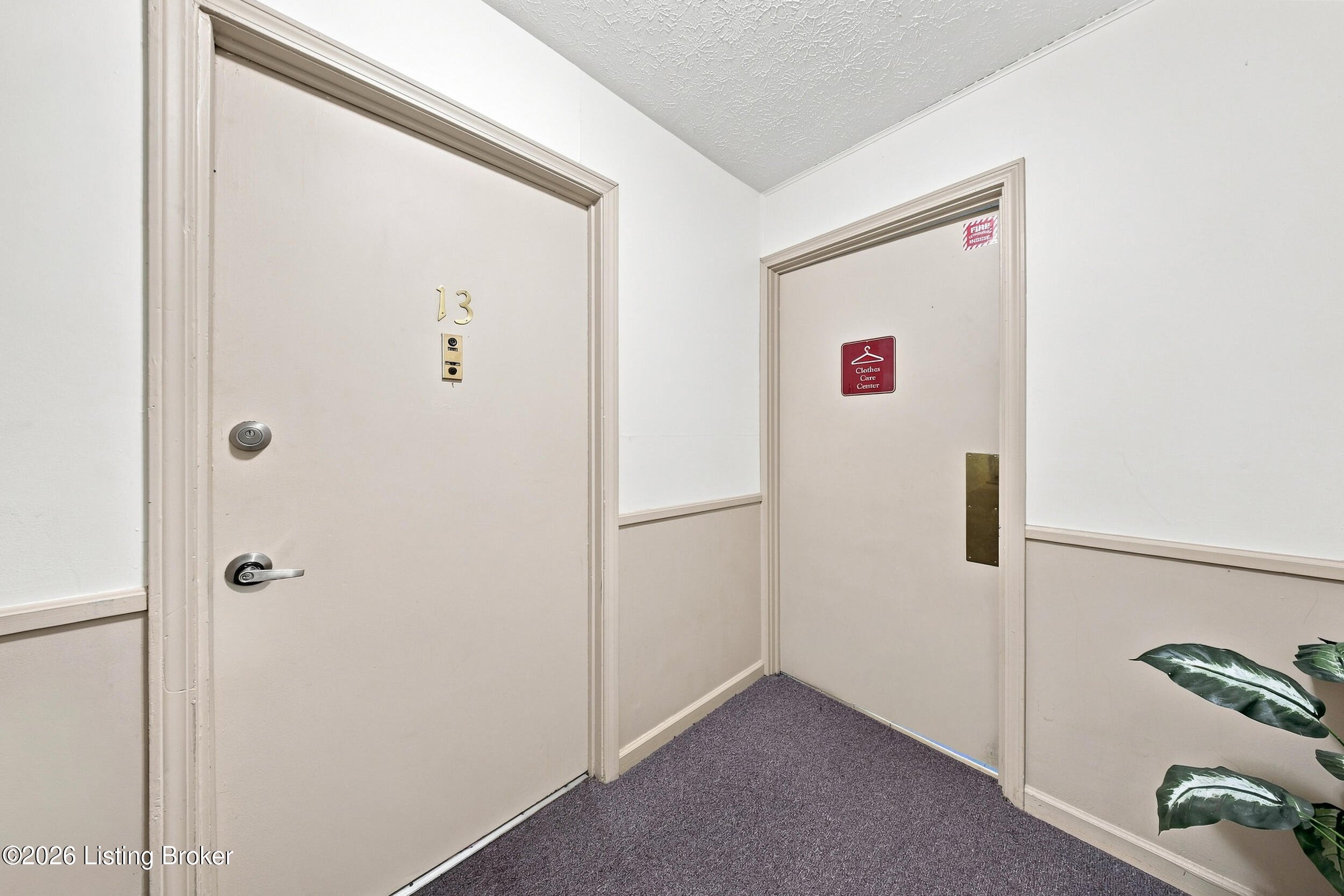 726 Zorn Ave Apt 13 Property Photo 24