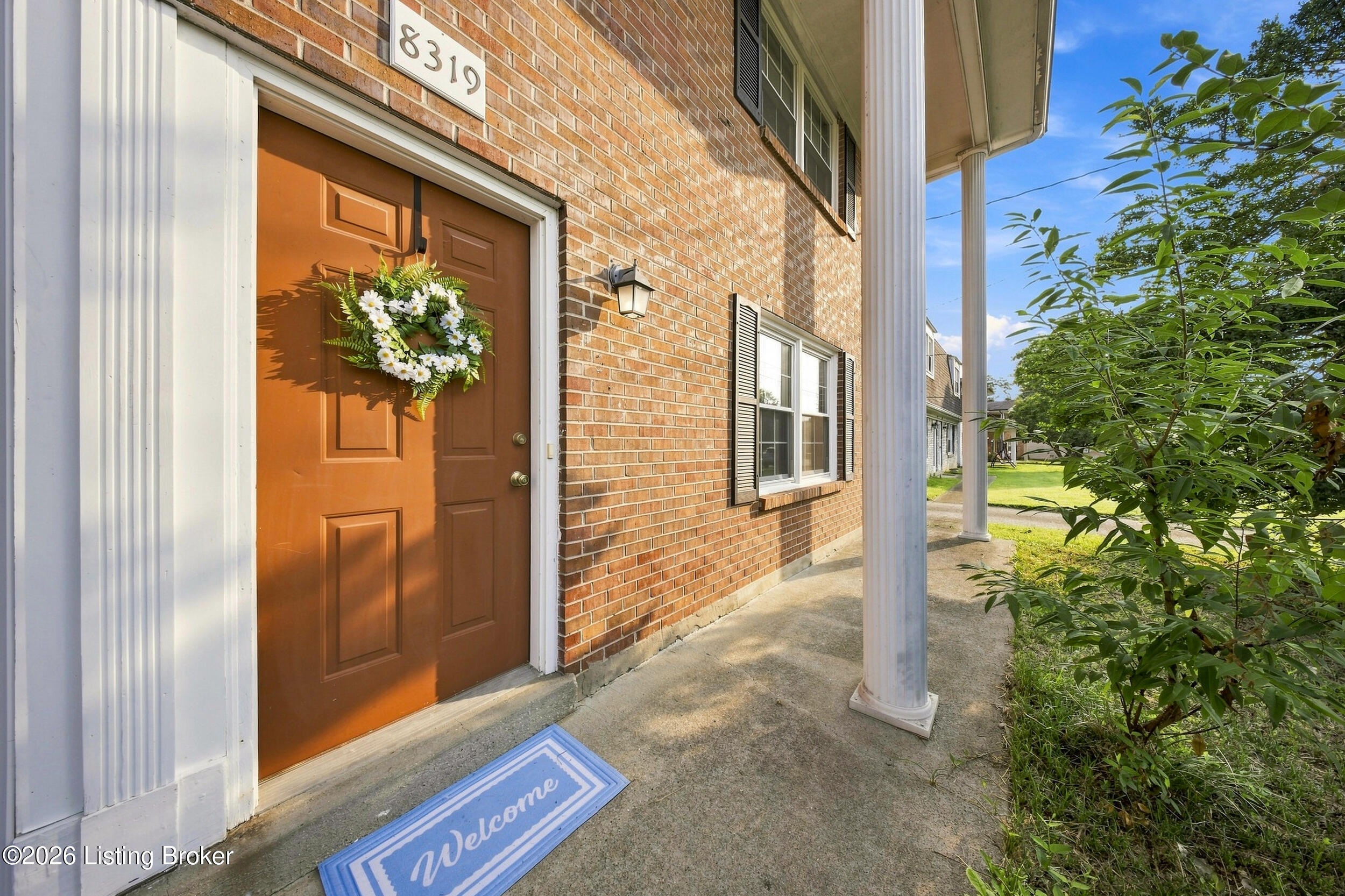 8319 Damascus Cir Property Photo 3