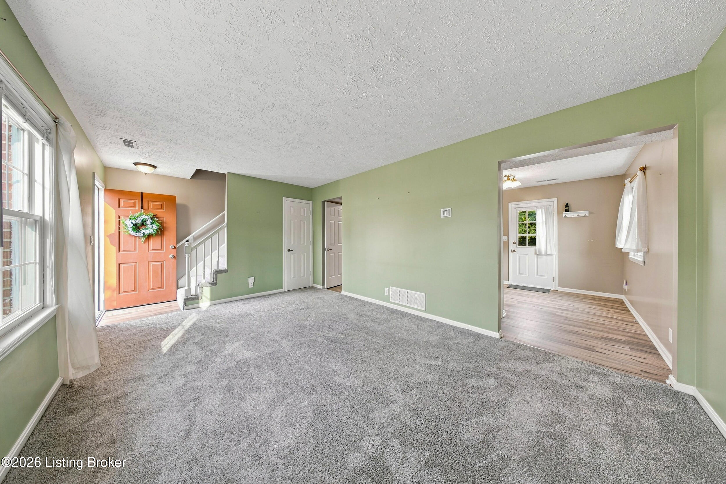 8319 Damascus Cir Property Photo 4