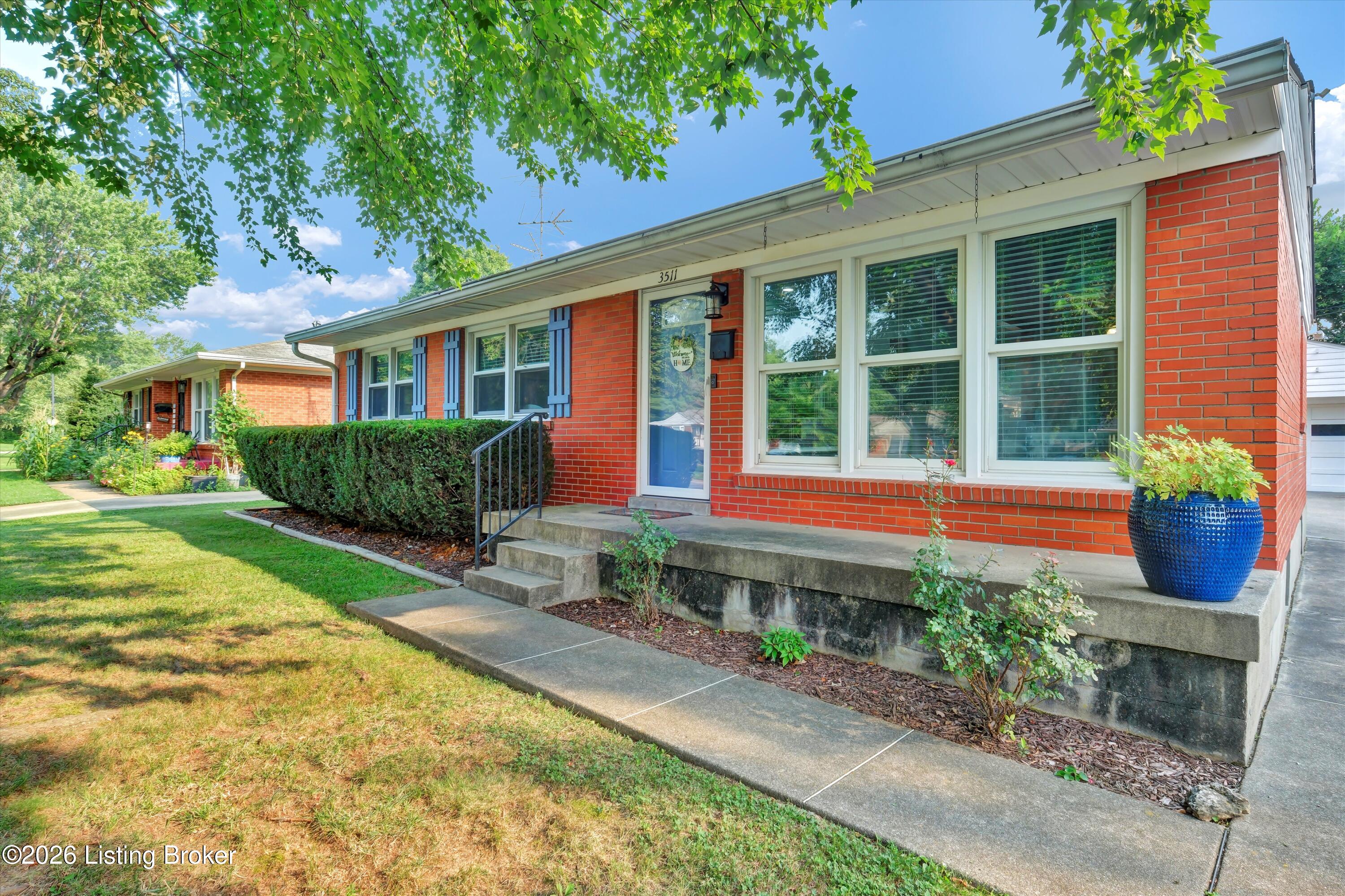 3511 Autumn Way Property Photo 4
