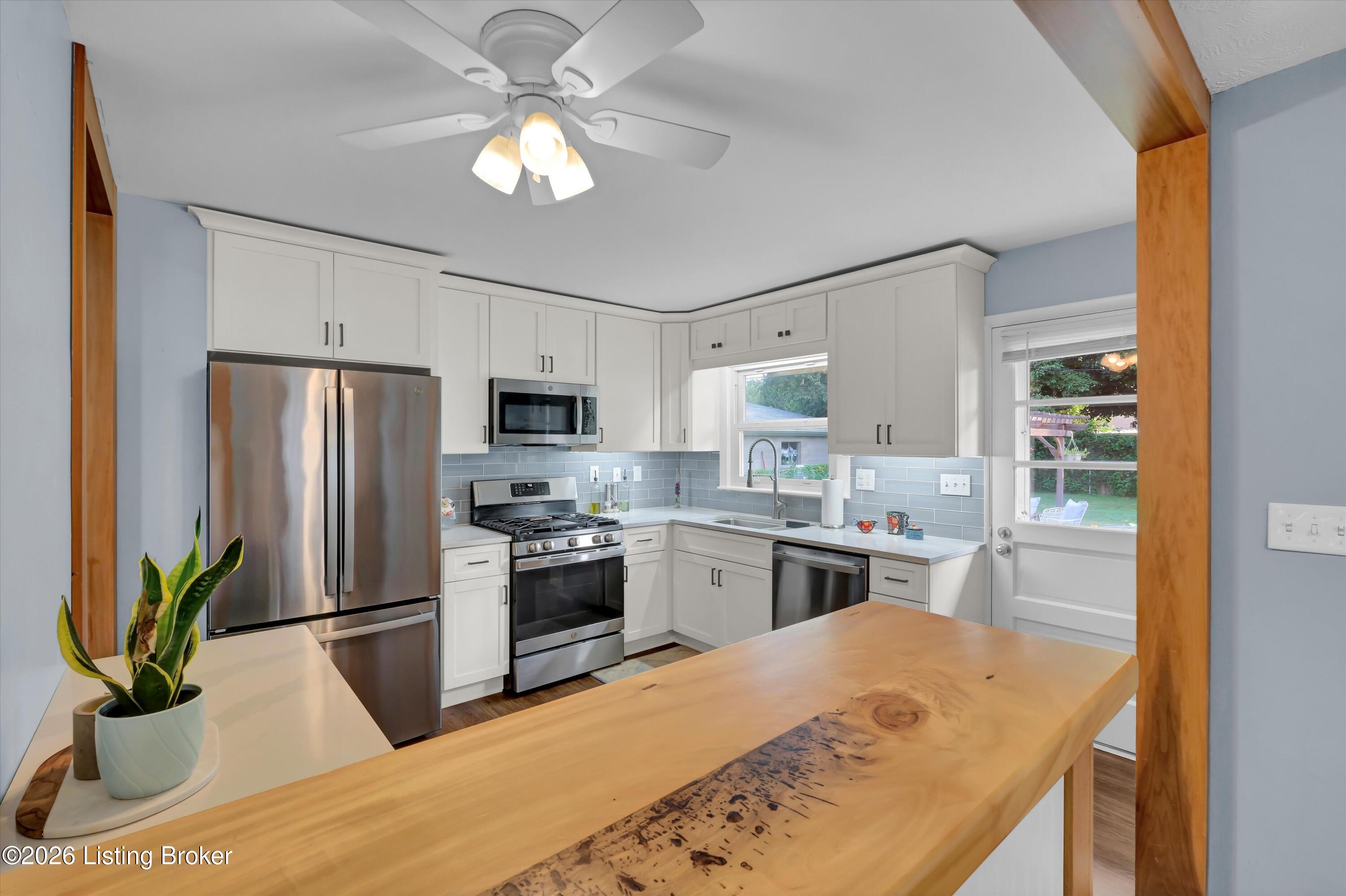 3511 Autumn Way Property Photo 12