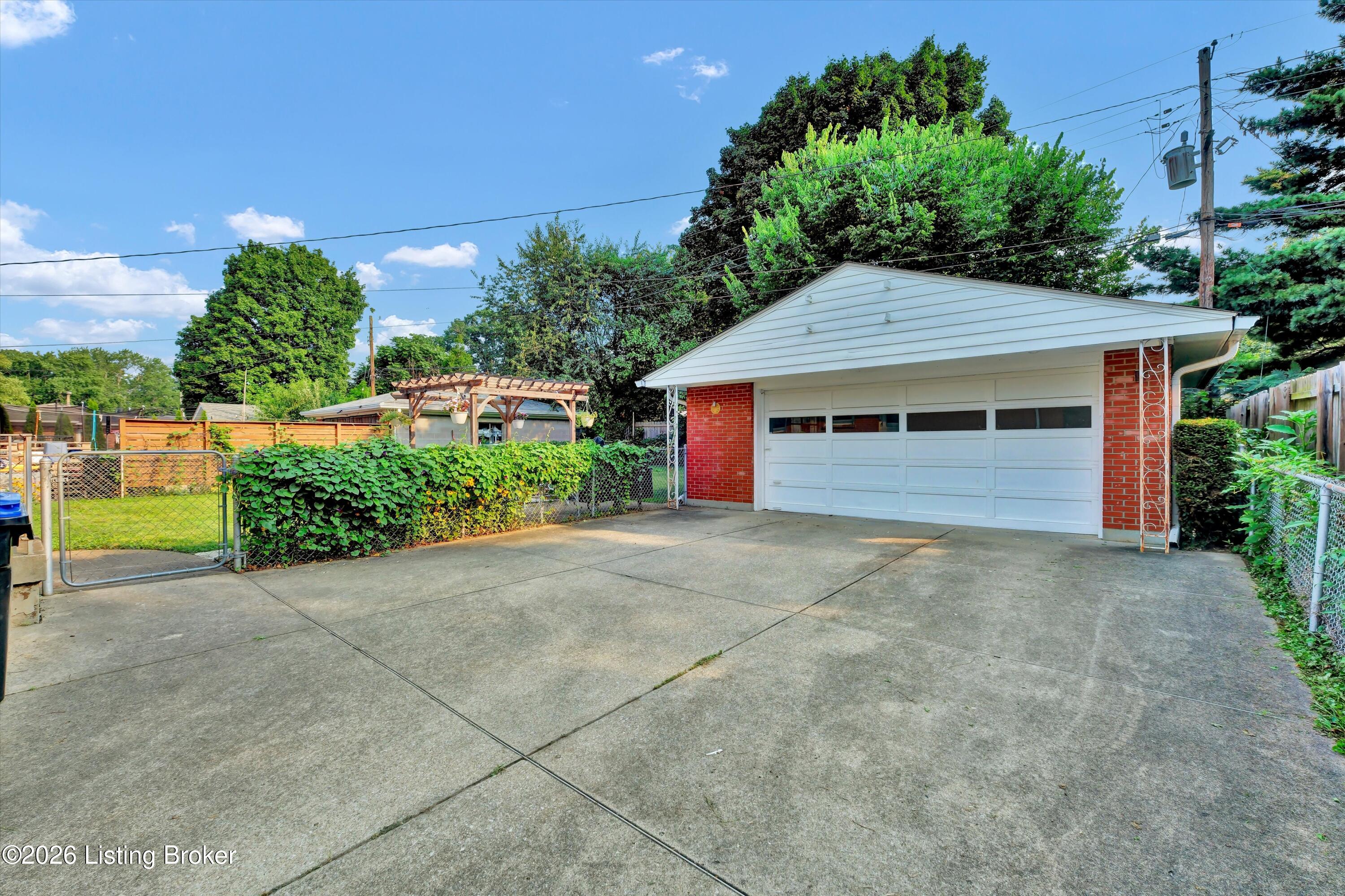 3511 Autumn Way Property Photo 37