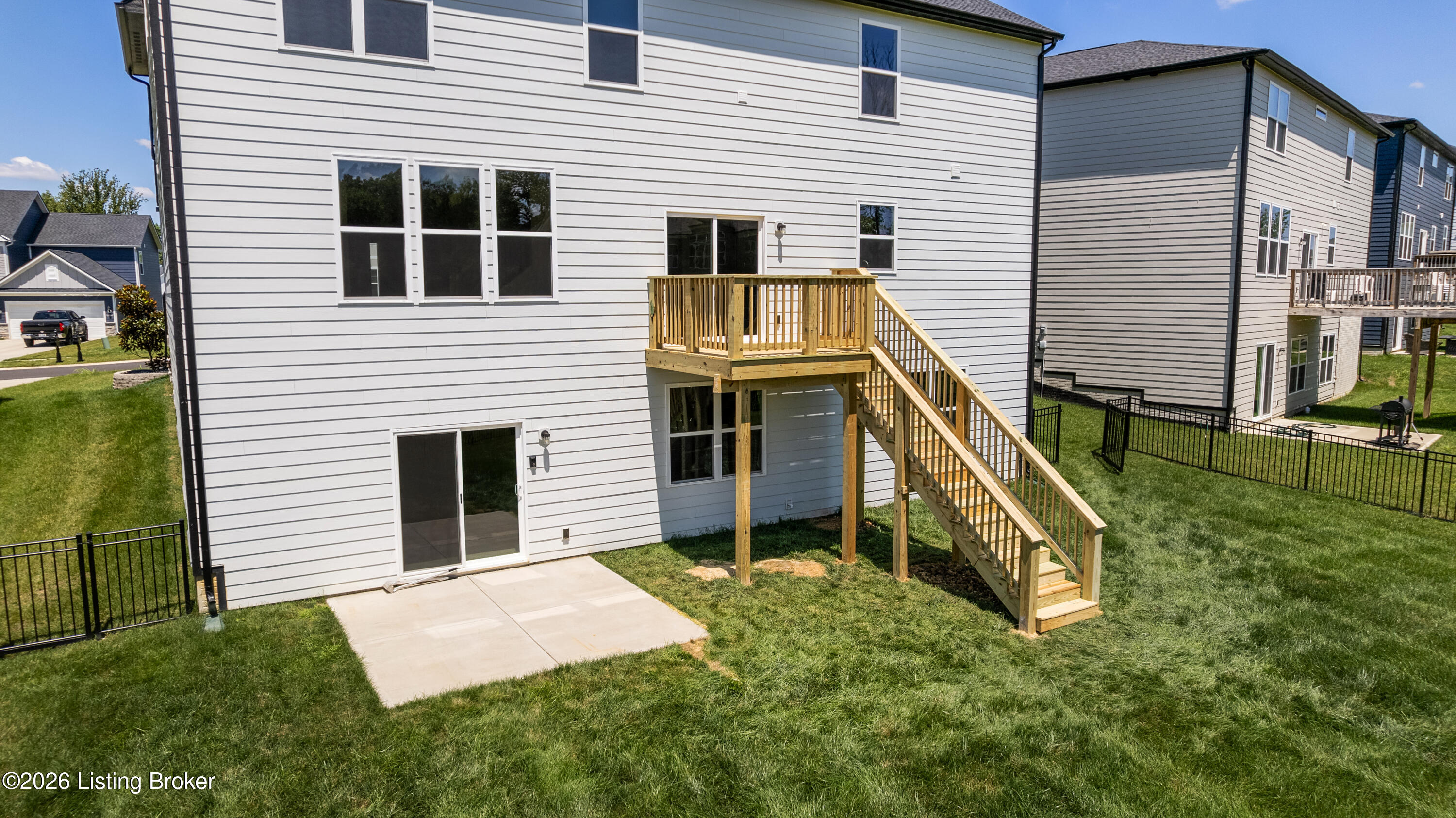 17507 Serenity Ridge Ct Property Photo 3
