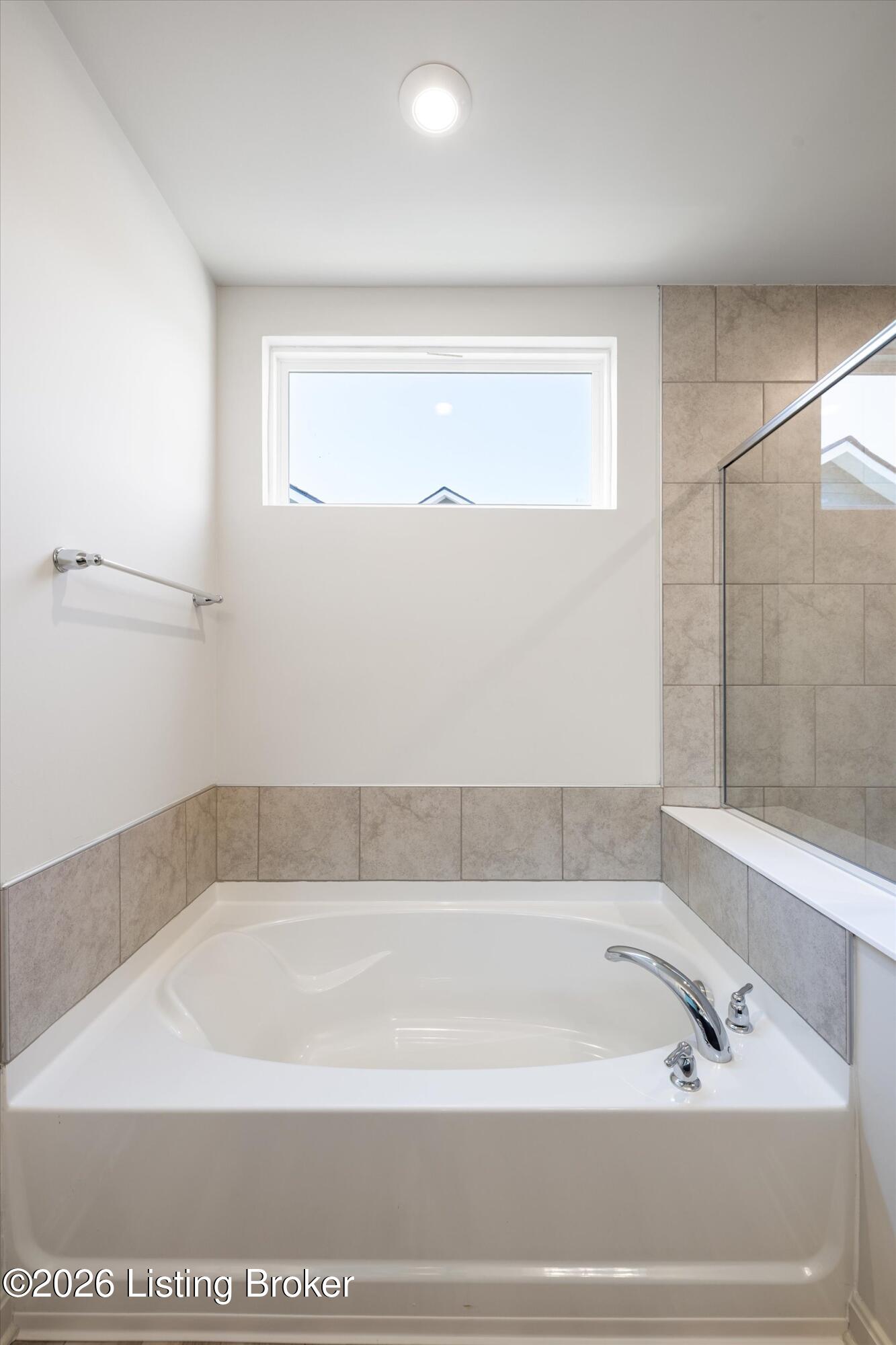 17507 Serenity Ridge Ct Property Photo 32