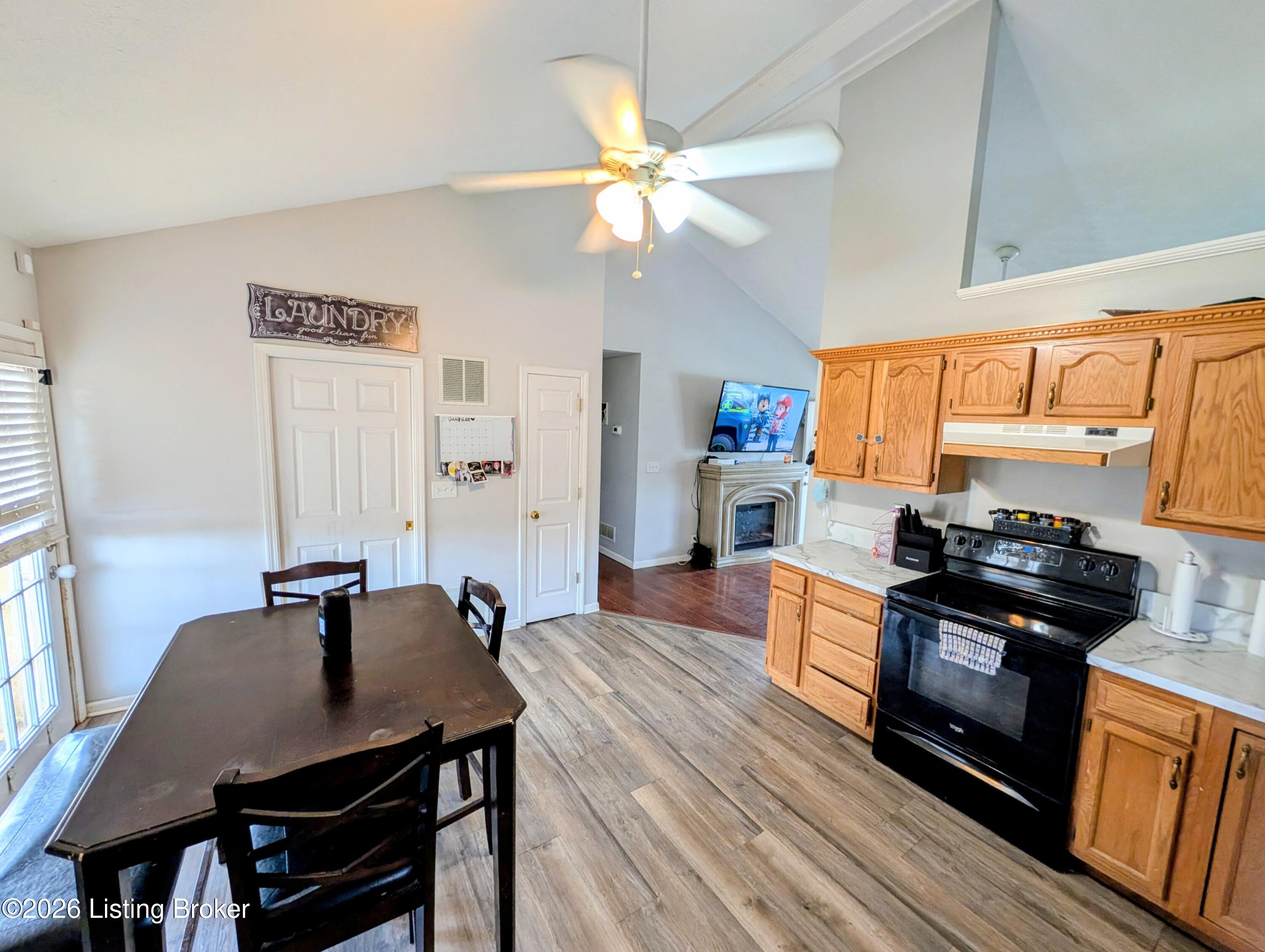 352 River Trace Property Photo 5