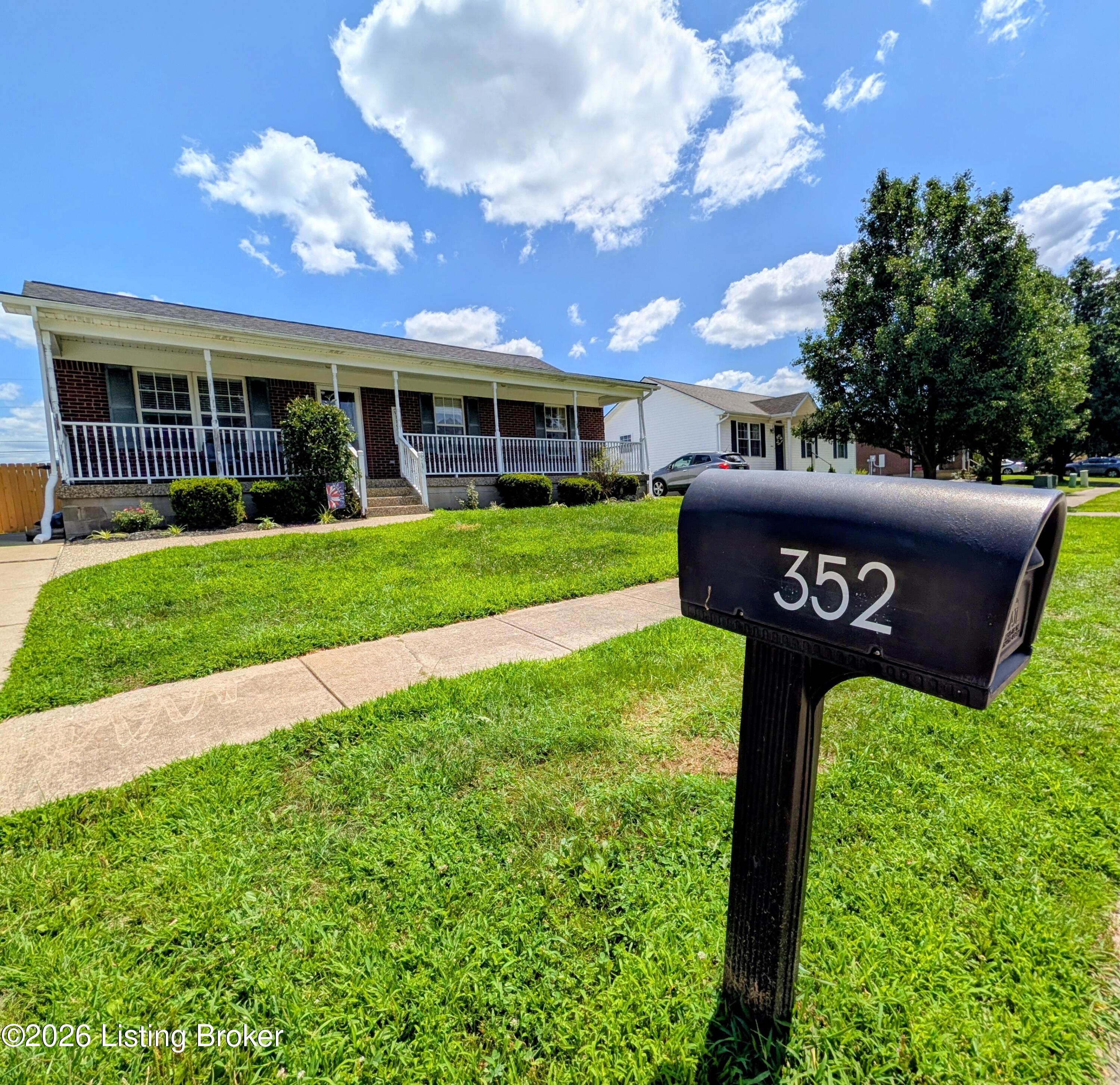 352 River Trace Property Photo 19