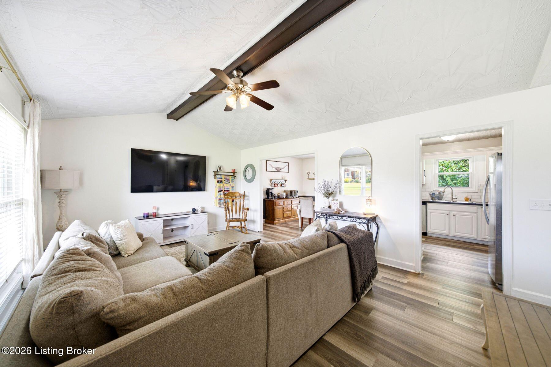 328 Deer Park Way Property Photo 6