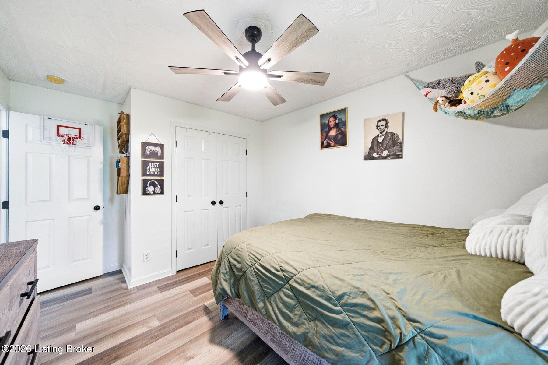 328 Deer Park Way Property Photo 27