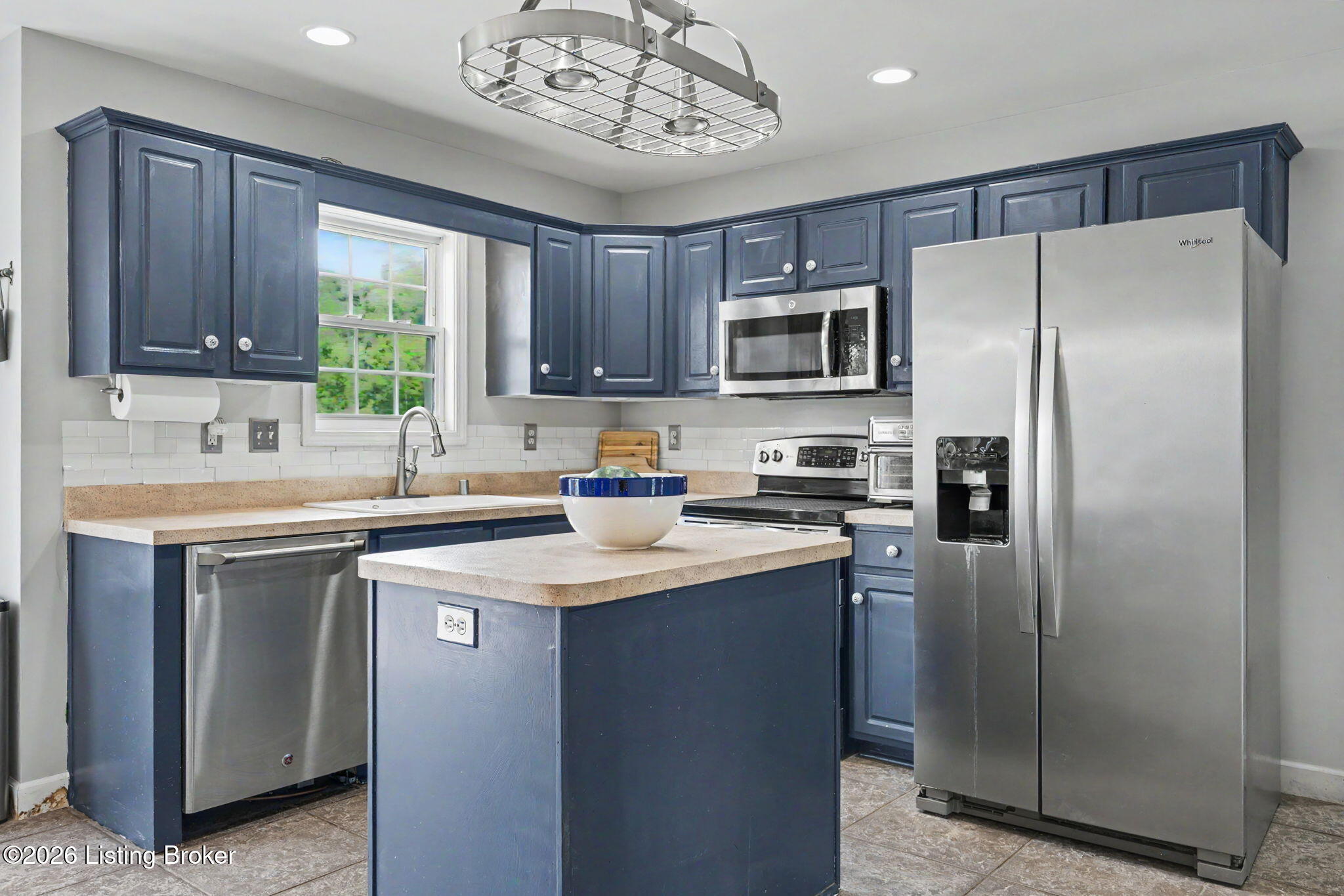 5103 Fox Run Rd Property Photo 15