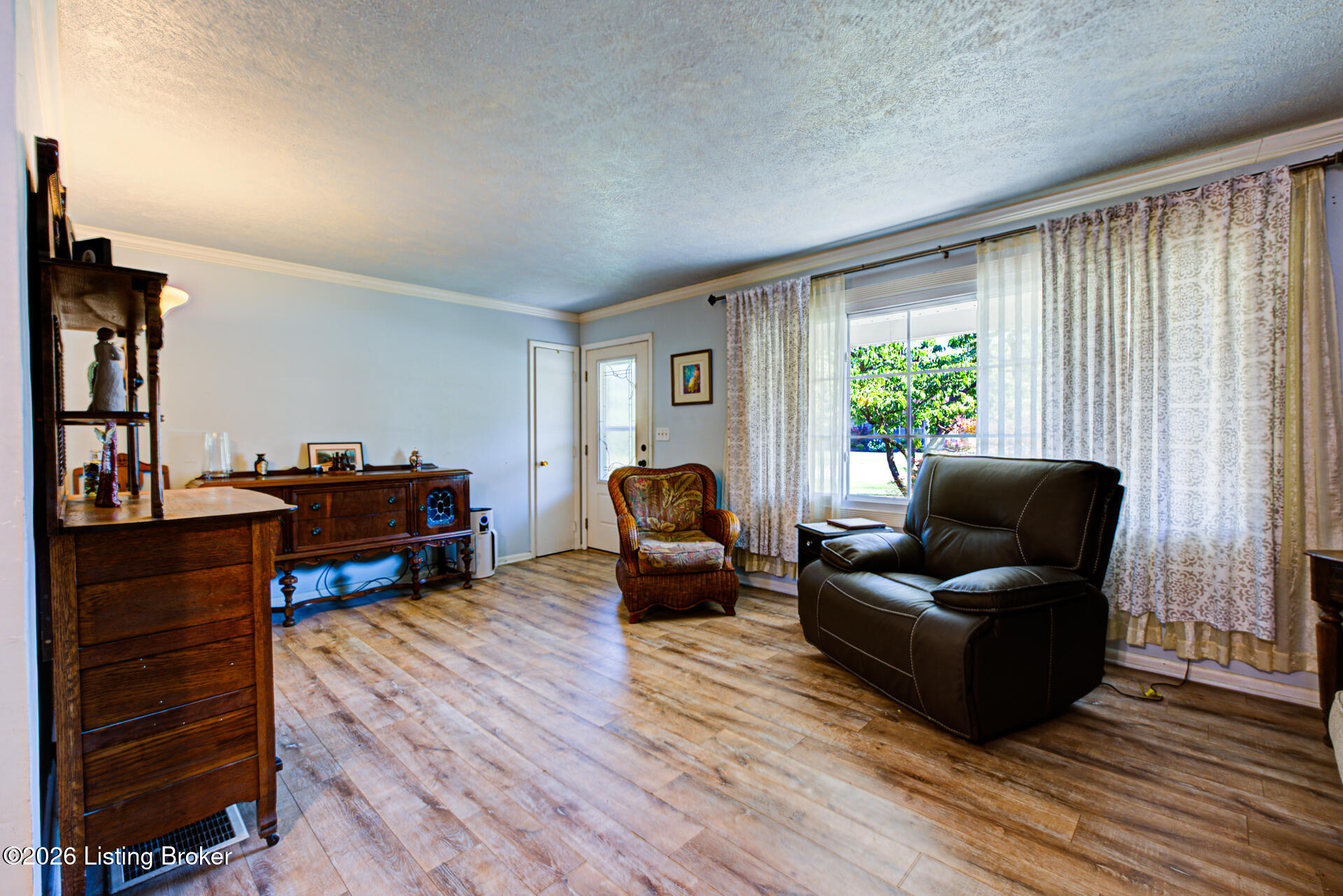5502 Deering Heights Dr Property Photo 6