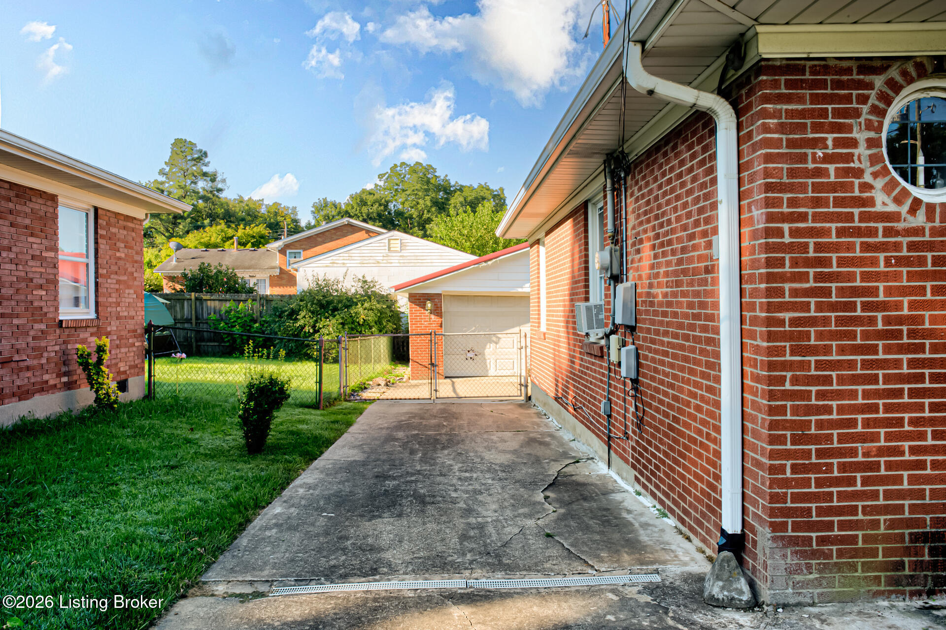 5502 Deering Heights Dr Property Photo 34