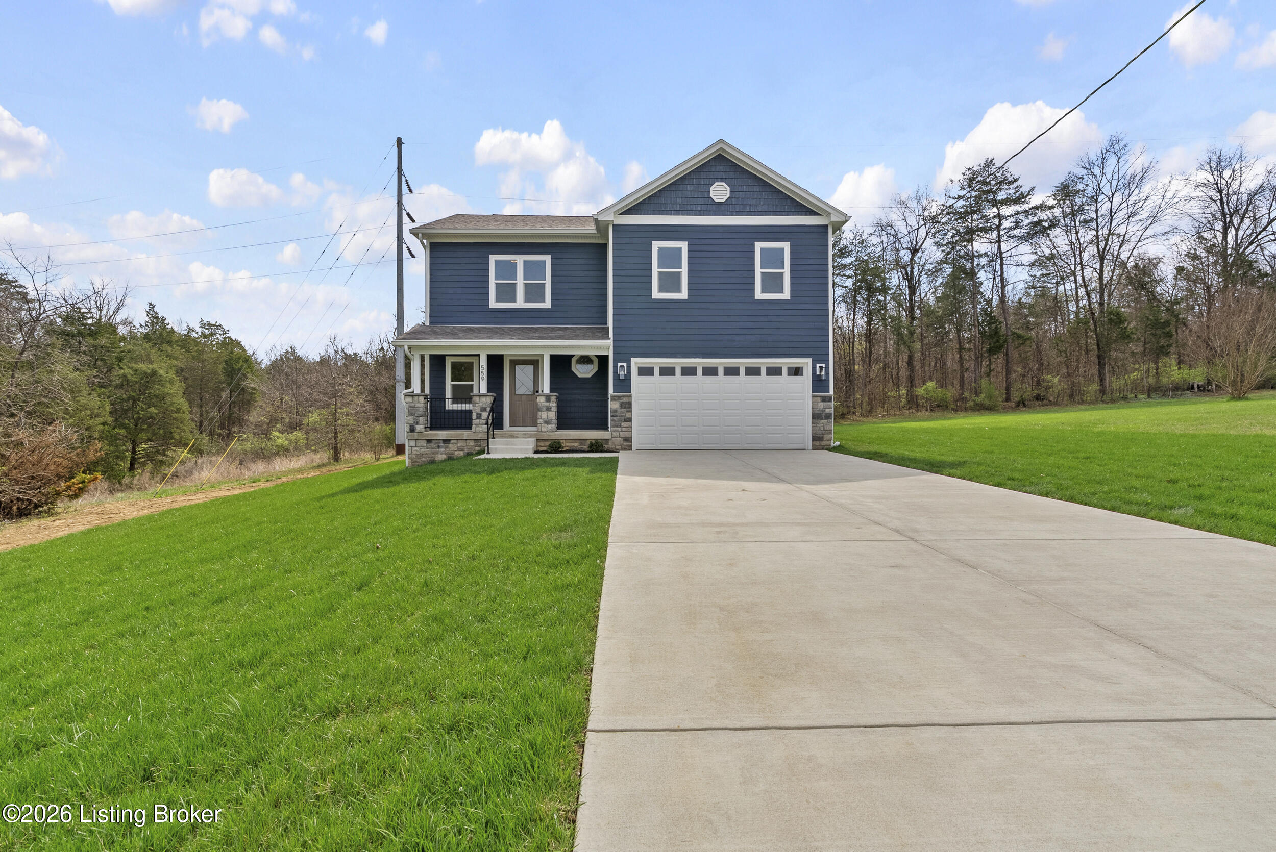 559 Ford Dr Property Photo 1